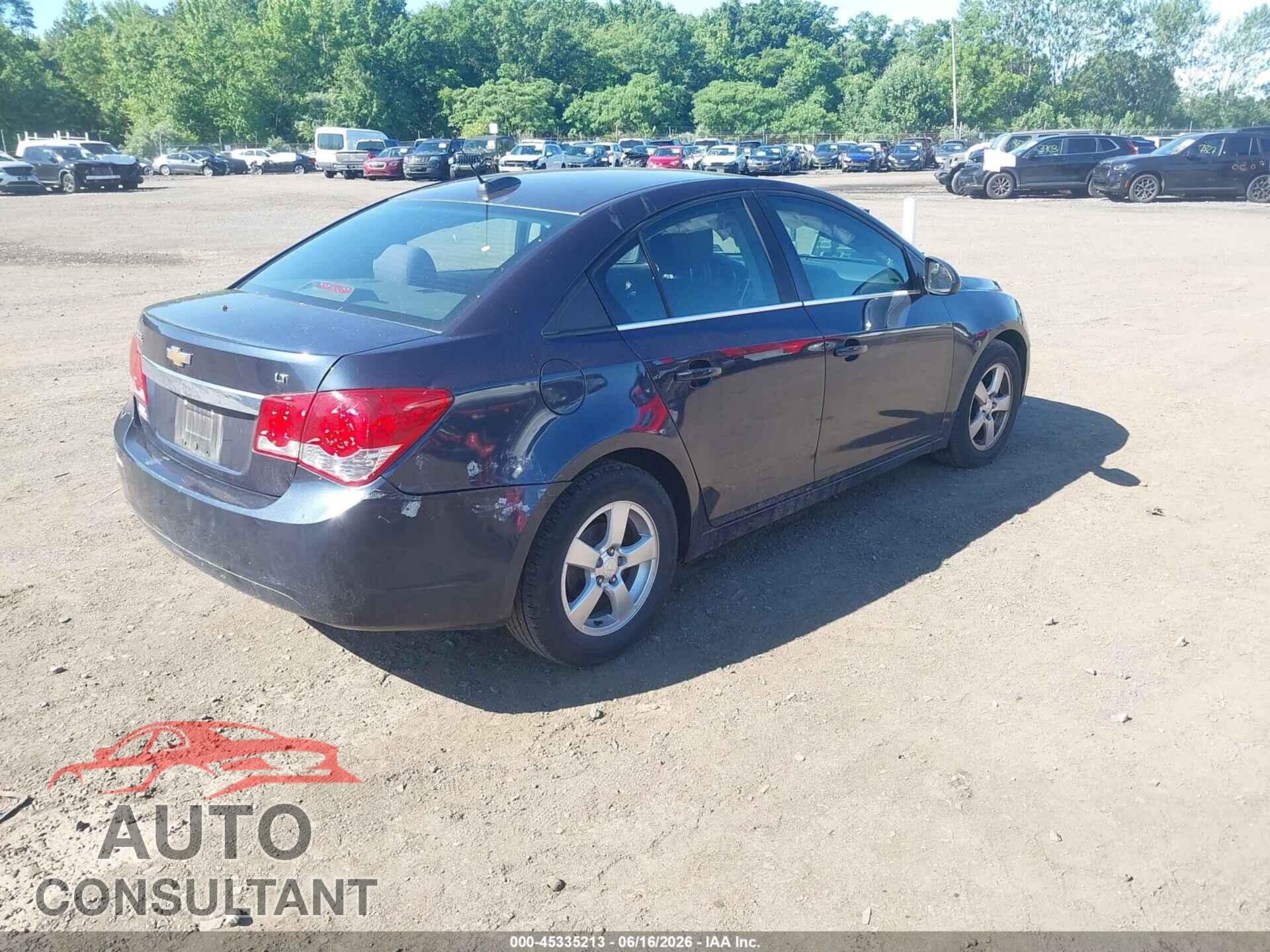 CHEVROLET CRUZE 2015 - 1G1PC5SB1F7203473