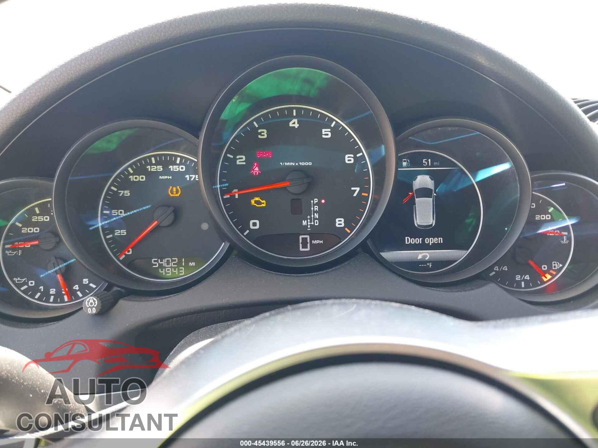 PORSCHE CAYENNE 2018 - WP1AA2A24JKA05736