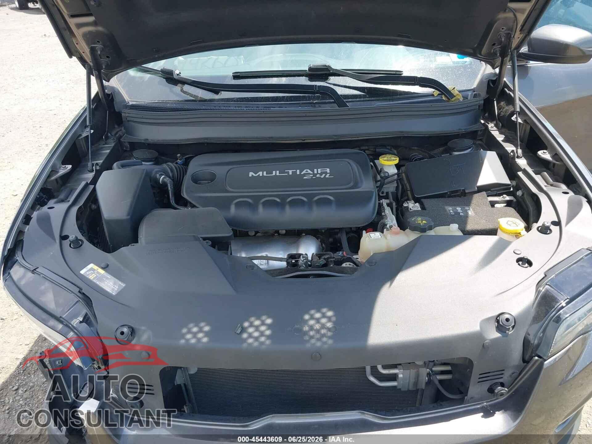 JEEP CHEROKEE 2019 - 1C4PJLLB1KD154402