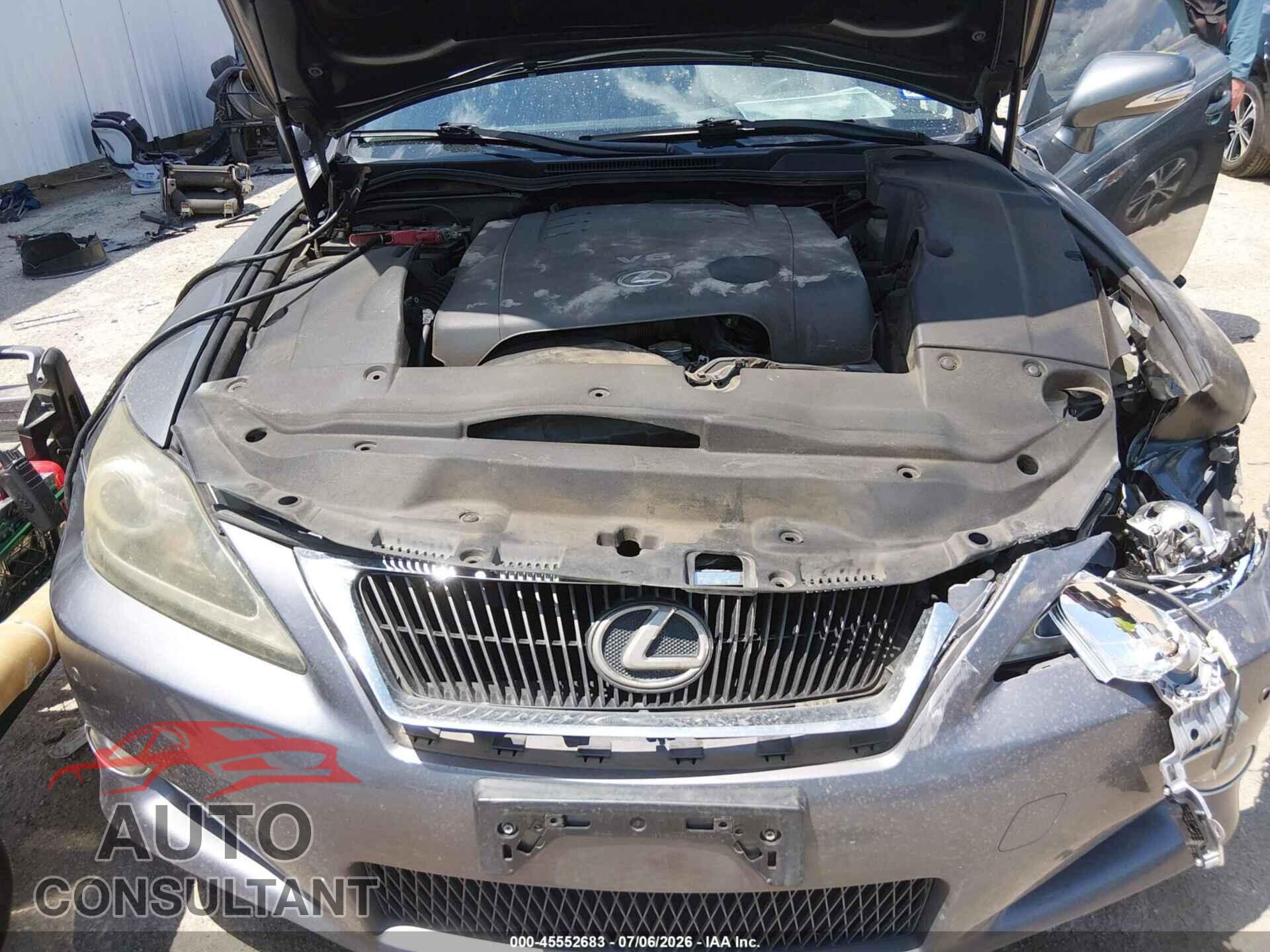 LEXUS IS 250C 2012 - JTHFF2C26C2521507