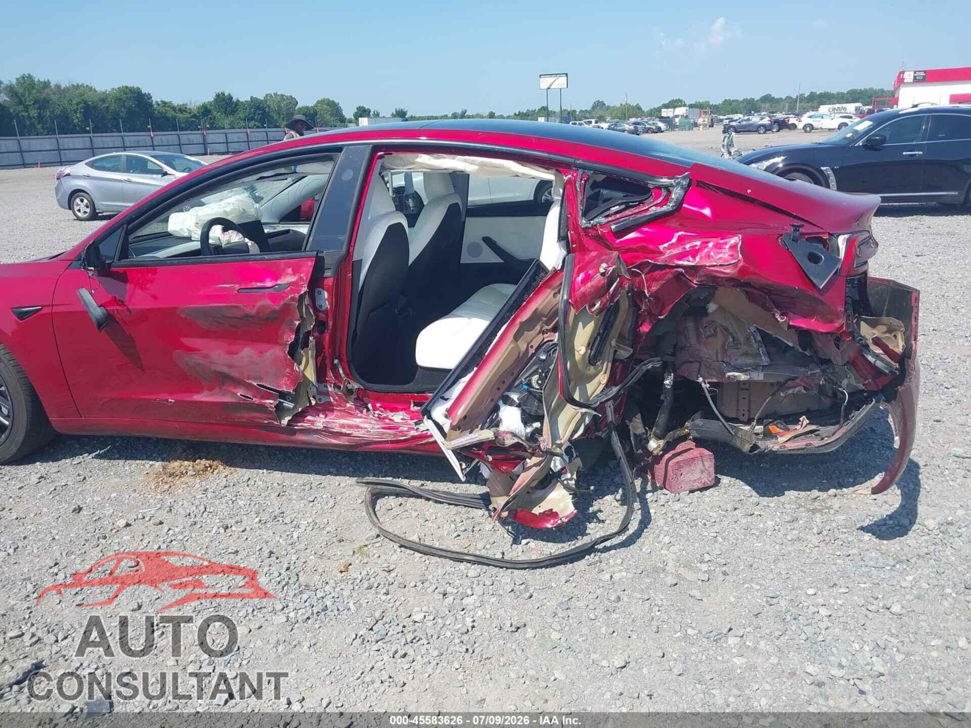 TESLA MODEL 3 2024 - 5YJ3E1EB5RF761605