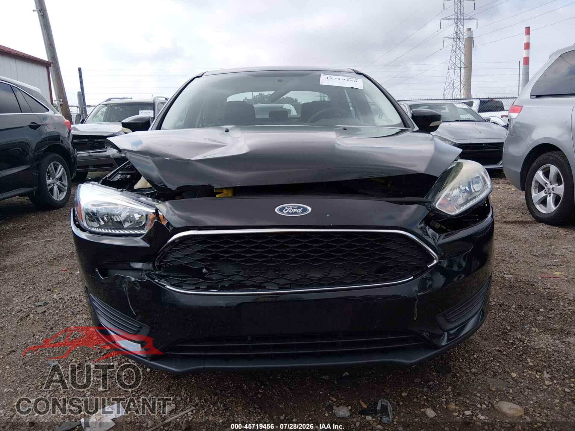 FORD FOCUS 2015 - 1FADP3F20FL280619