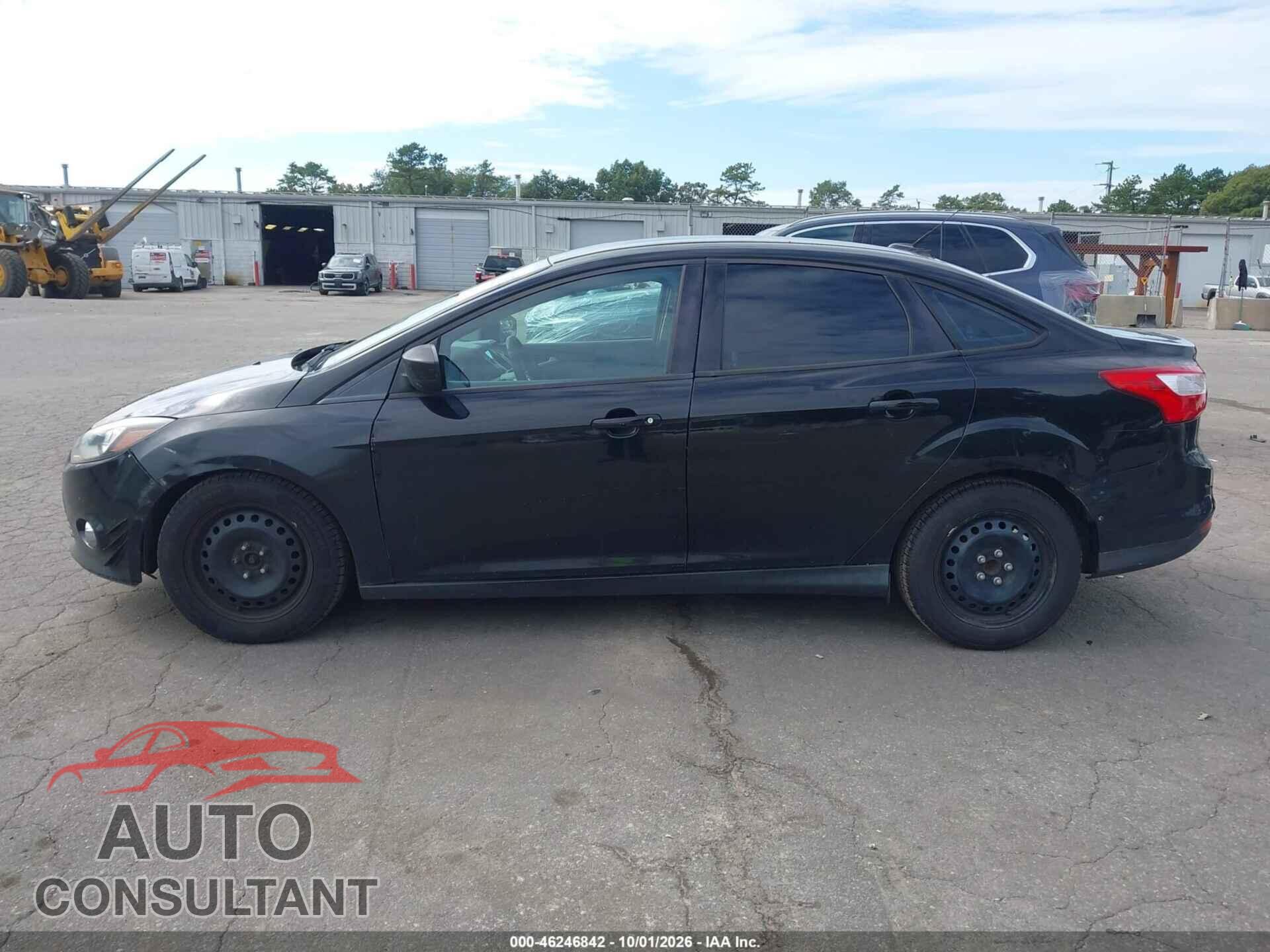 FORD FOCUS 2012 - 1FAHP3F24CL268440