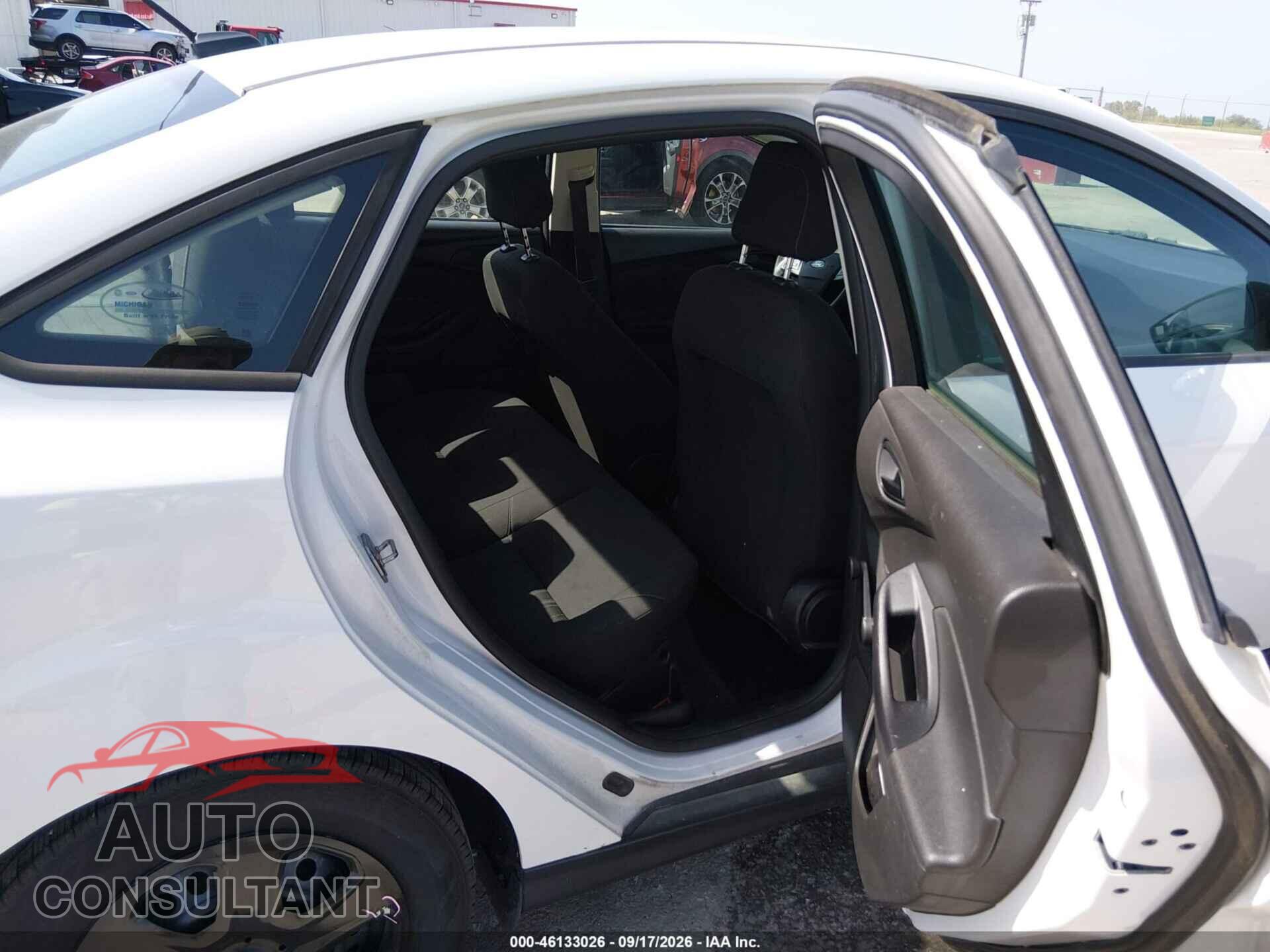 FORD FOCUS 2016 - 1FADP3E29GL220079