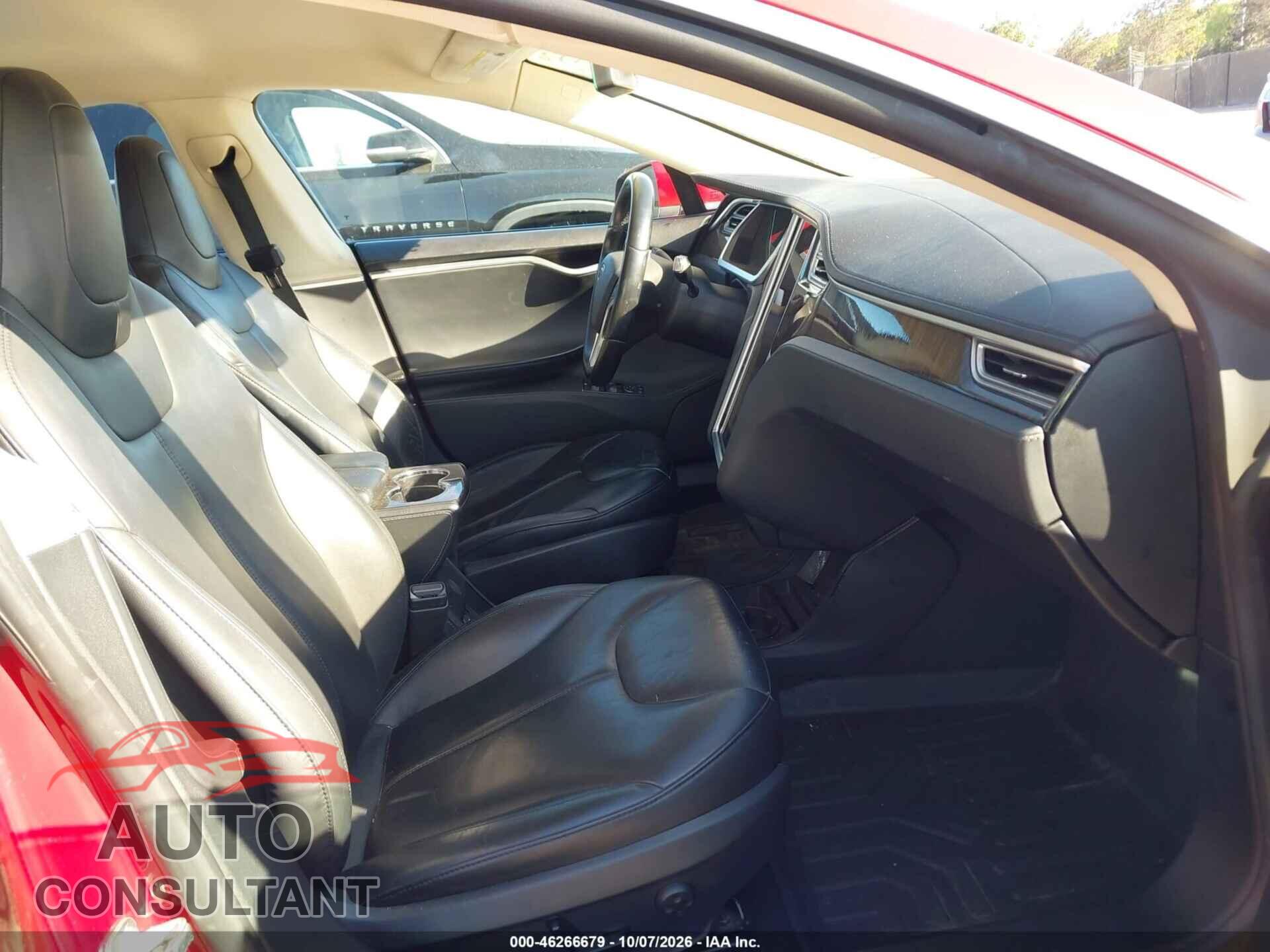 TESLA MODEL S 2014 - 5YJSA1H16EFP34417