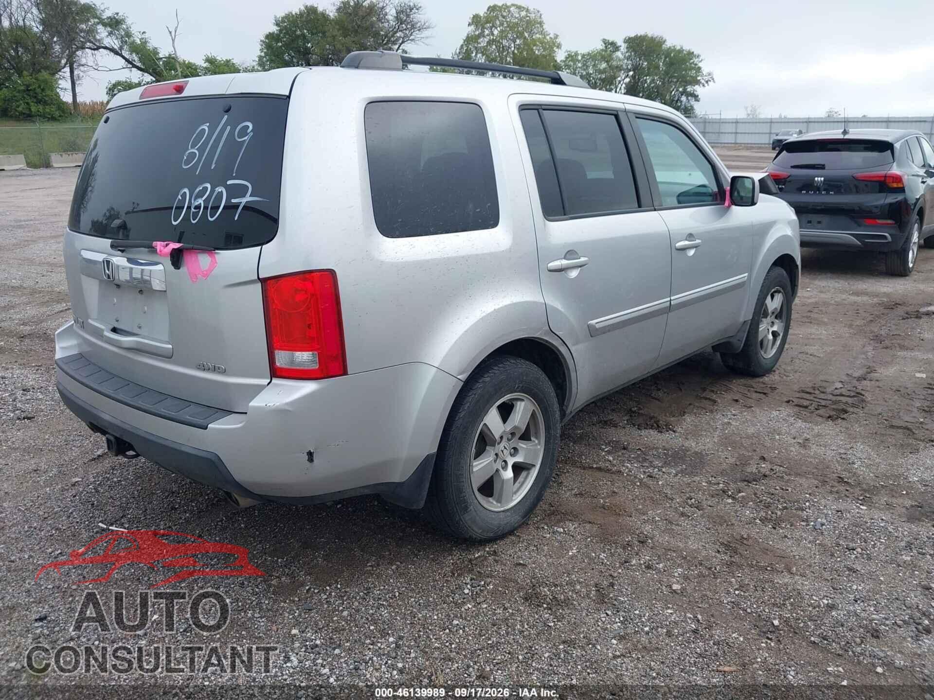HONDA PILOT 2011 - 5FNYF4H79BB025445