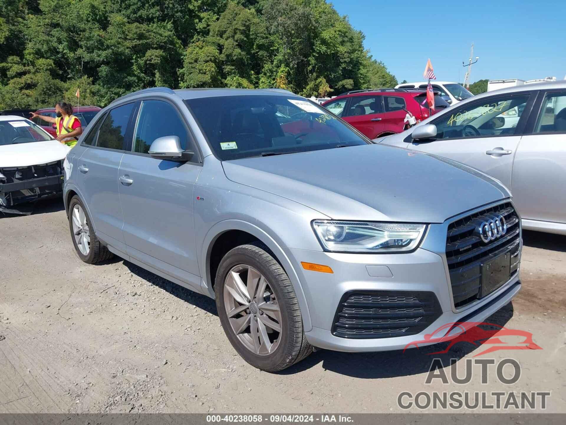 AUDI Q3 2018 - WA1ECCFS3JR027000