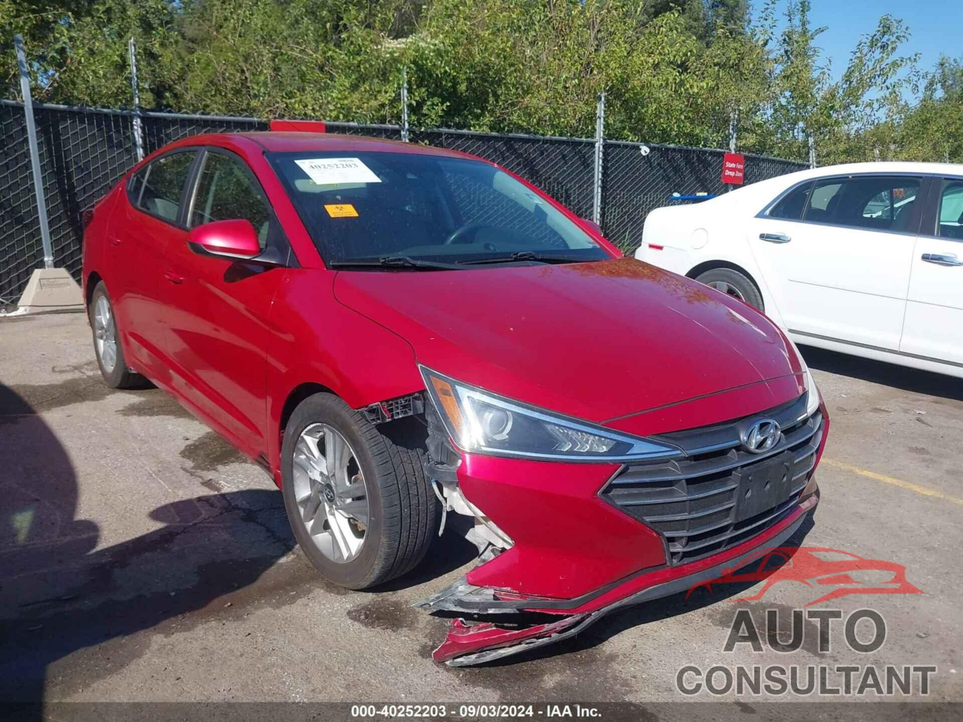 HYUNDAI ELANTRA 2019 - 5NPD84LF4KH403826