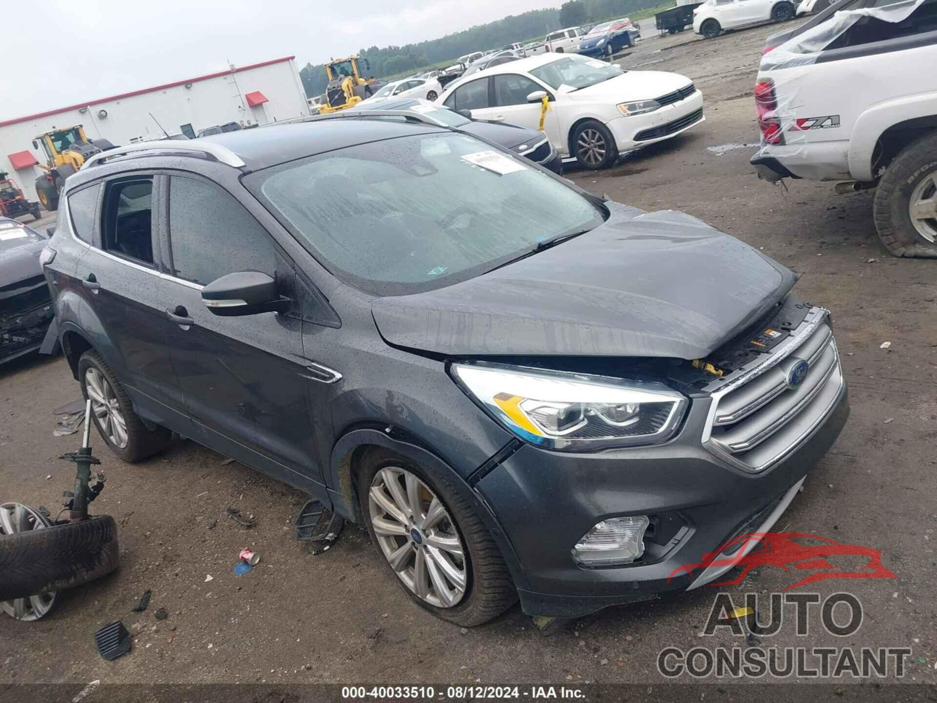 FORD ESCAPE 2017 - 1FMCU0J98HUF01488