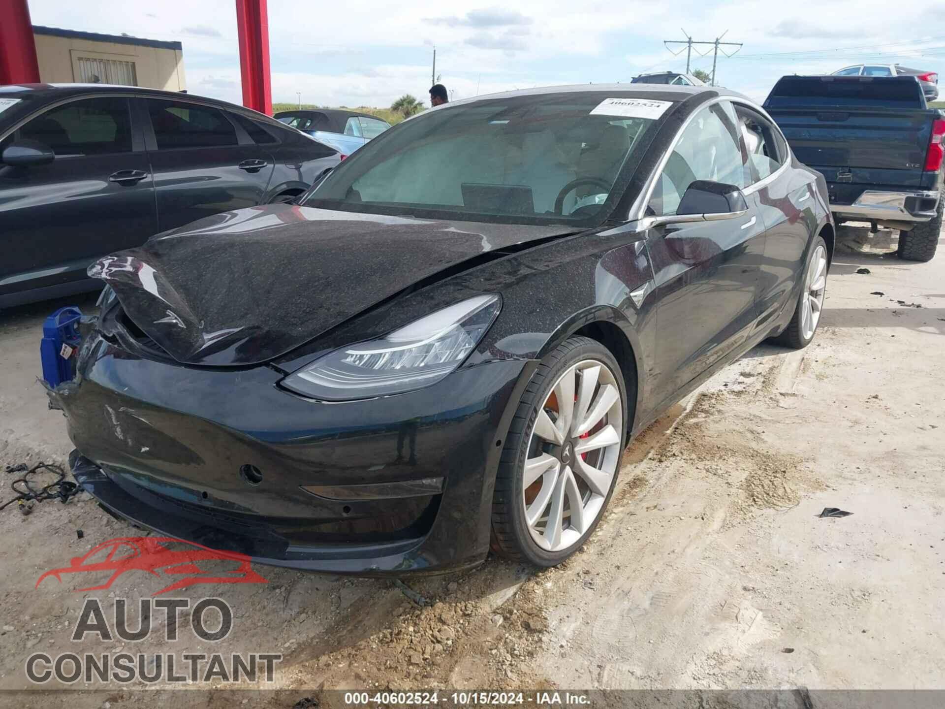 TESLA MODEL 3 2019 - 5YJ3E1EB2KF455015