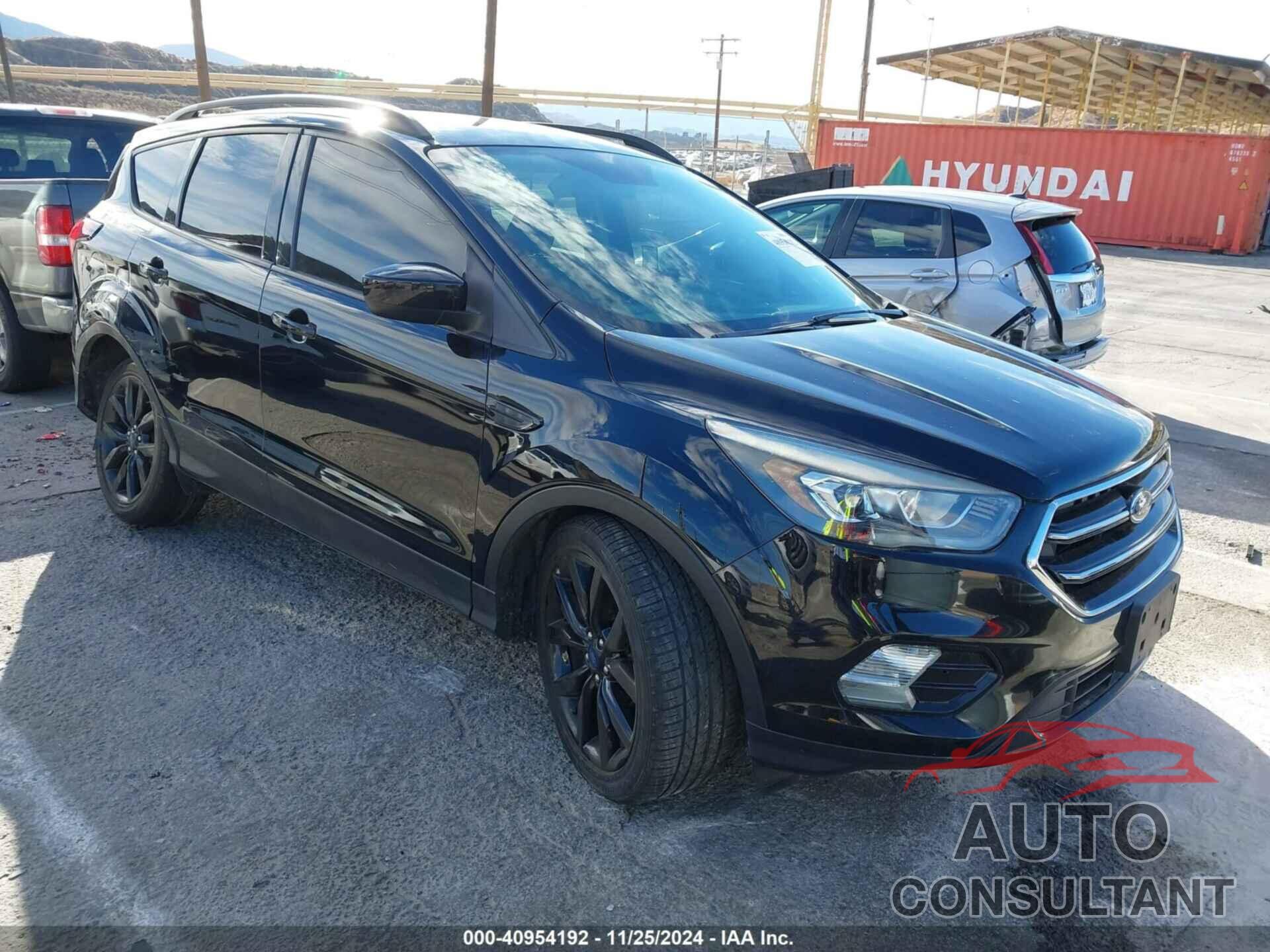 FORD ESCAPE 2019 - 1FMCU9GD0KUC33530
