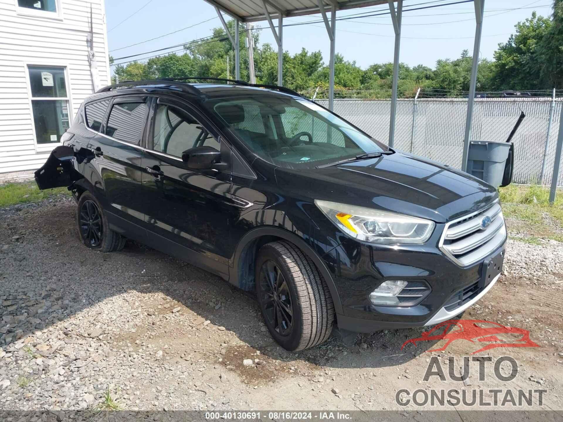 FORD ESCAPE 2017 - 1FMCU9GD8HUC44400