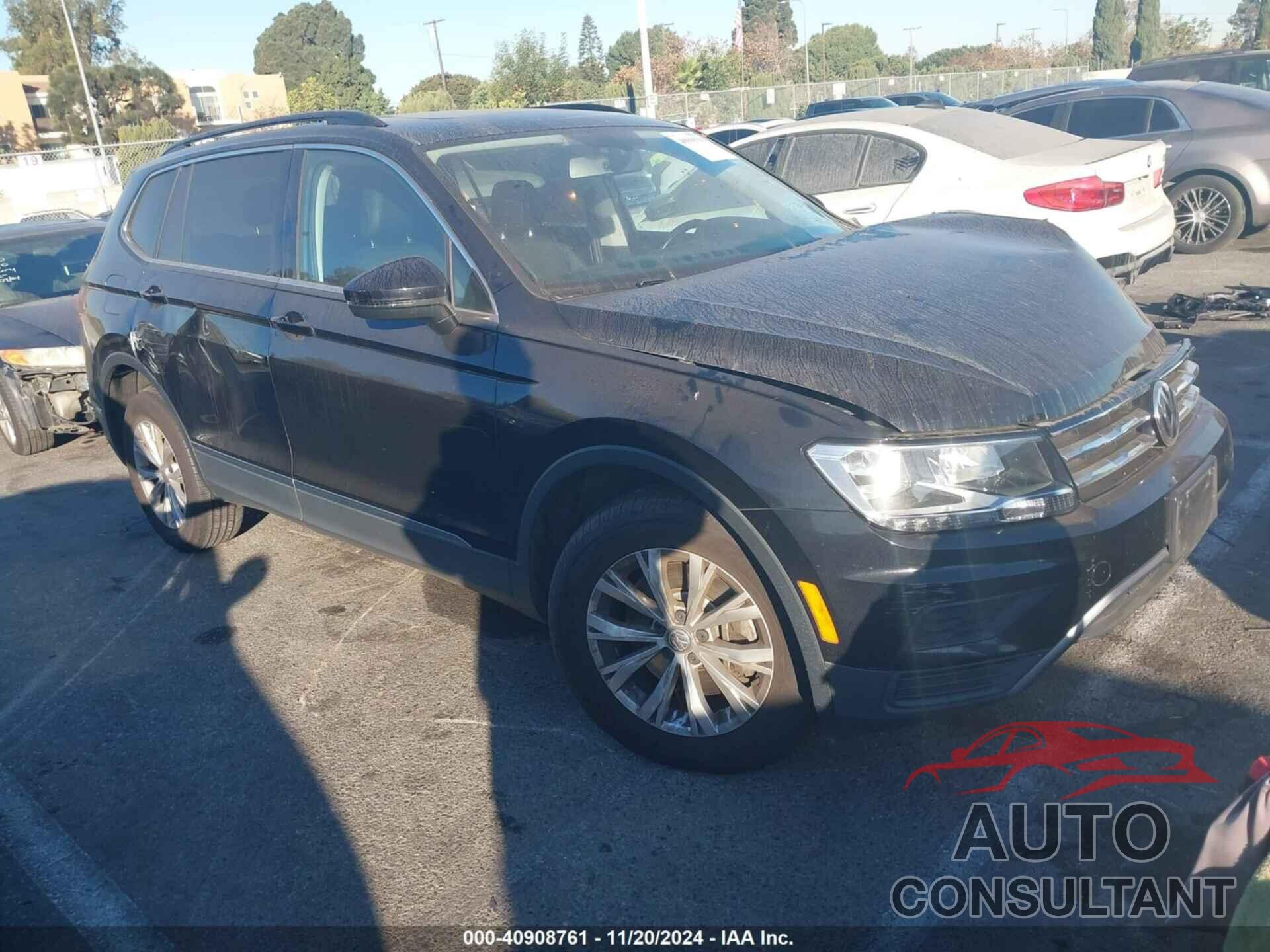 VOLKSWAGEN TIGUAN 2018 - 3VV3B7AX9JM162043