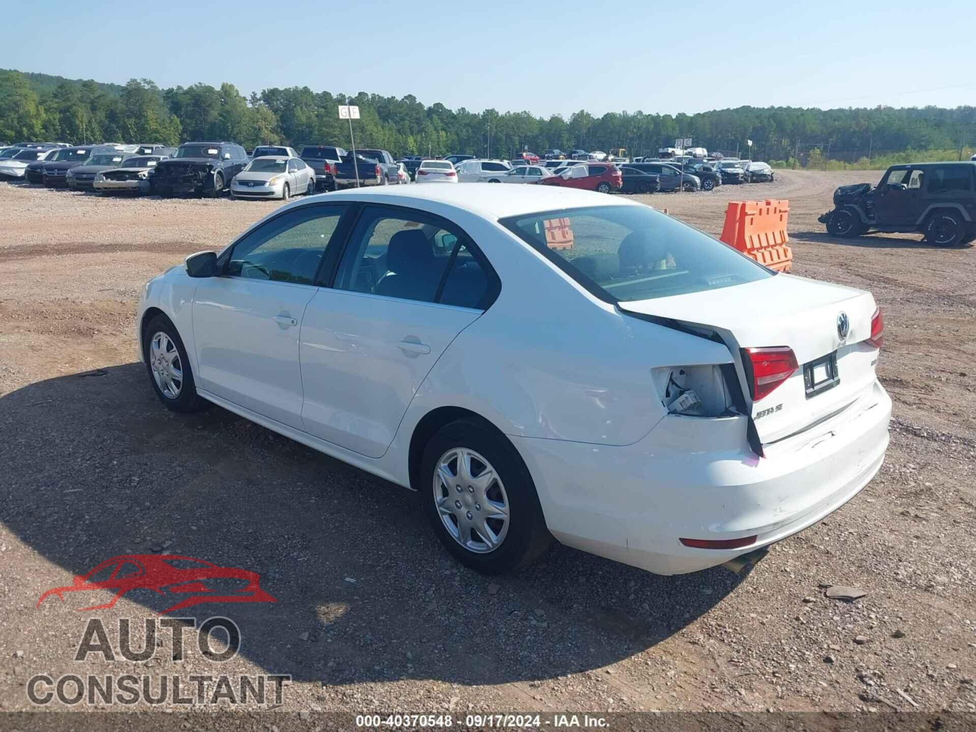 VOLKSWAGEN JETTA 2017 - 3VW2B7AJ3HM380119