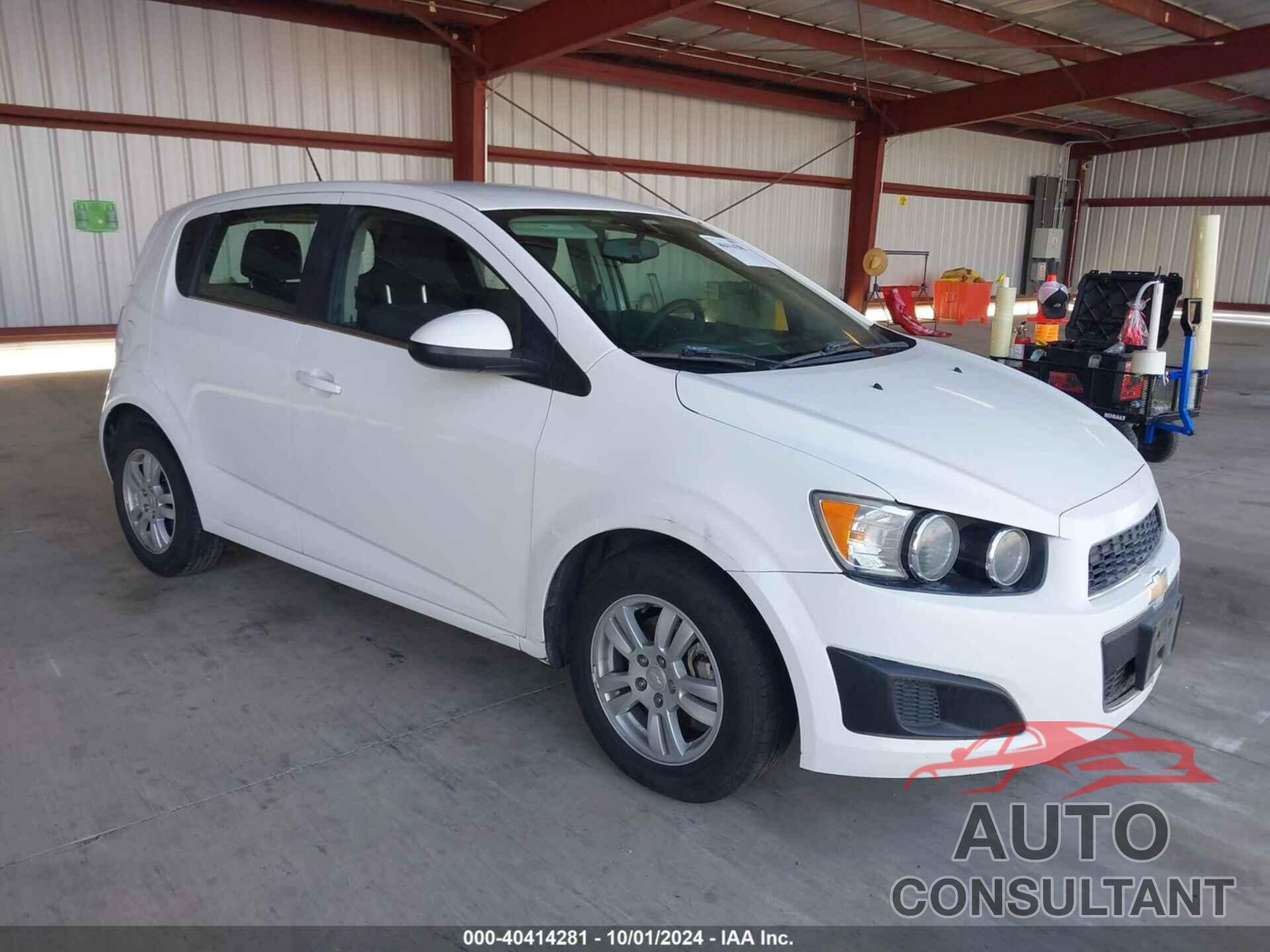 CHEVROLET SONIC 2015 - 1G1JC6SH3F4166766