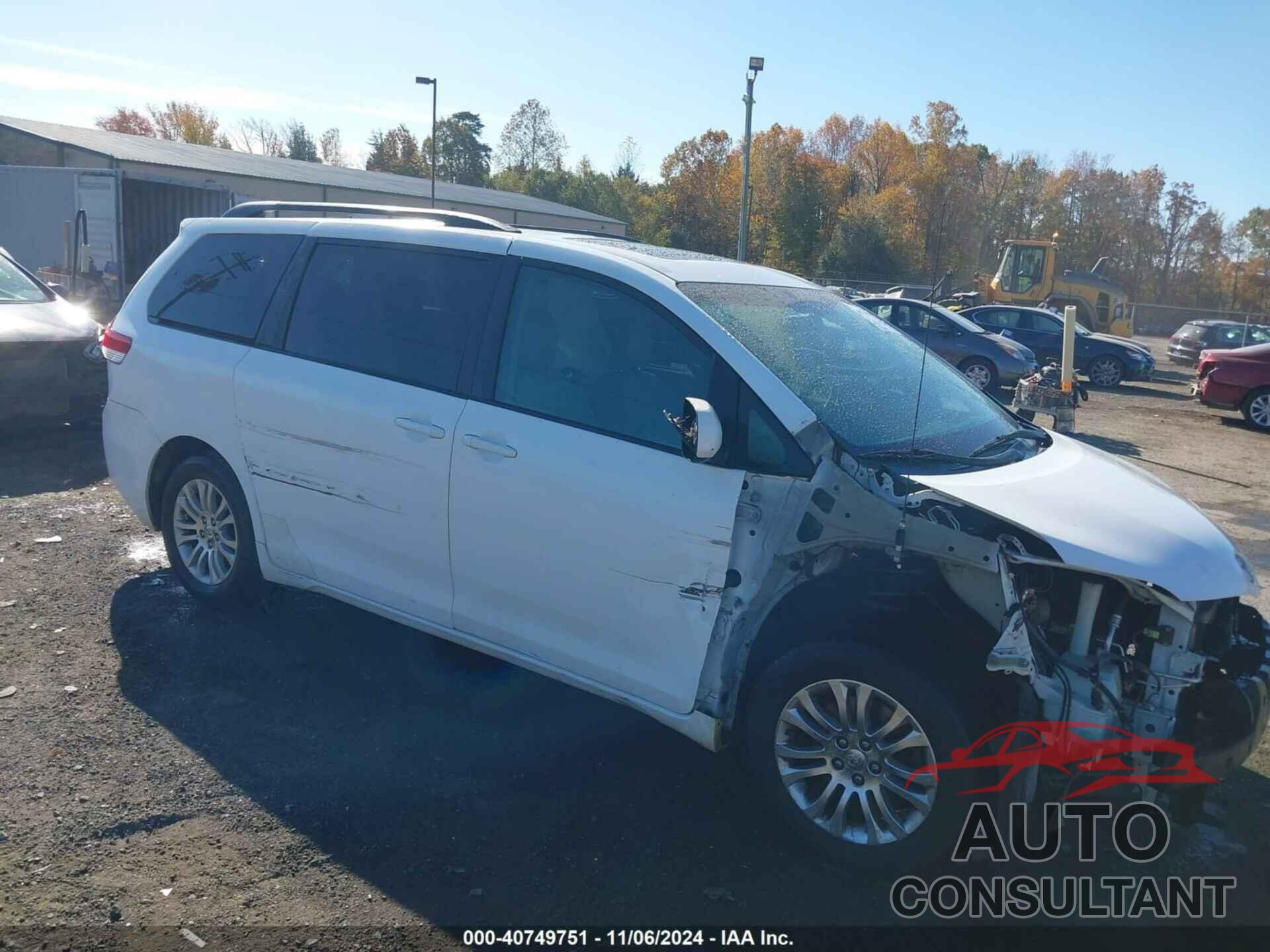 TOYOTA SIENNA 2011 - 5TDYK3DC1BS072974