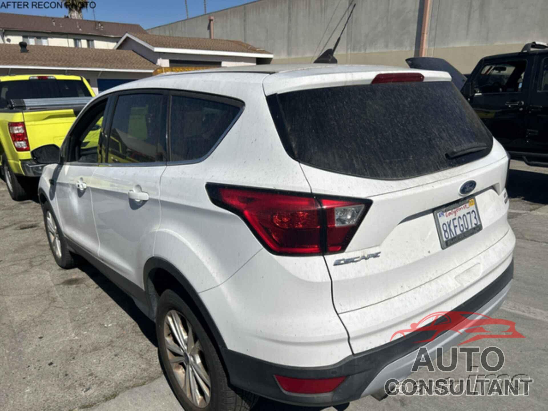 FORD ESCAPE 2019 - 1FMCU9GD6KUB11898