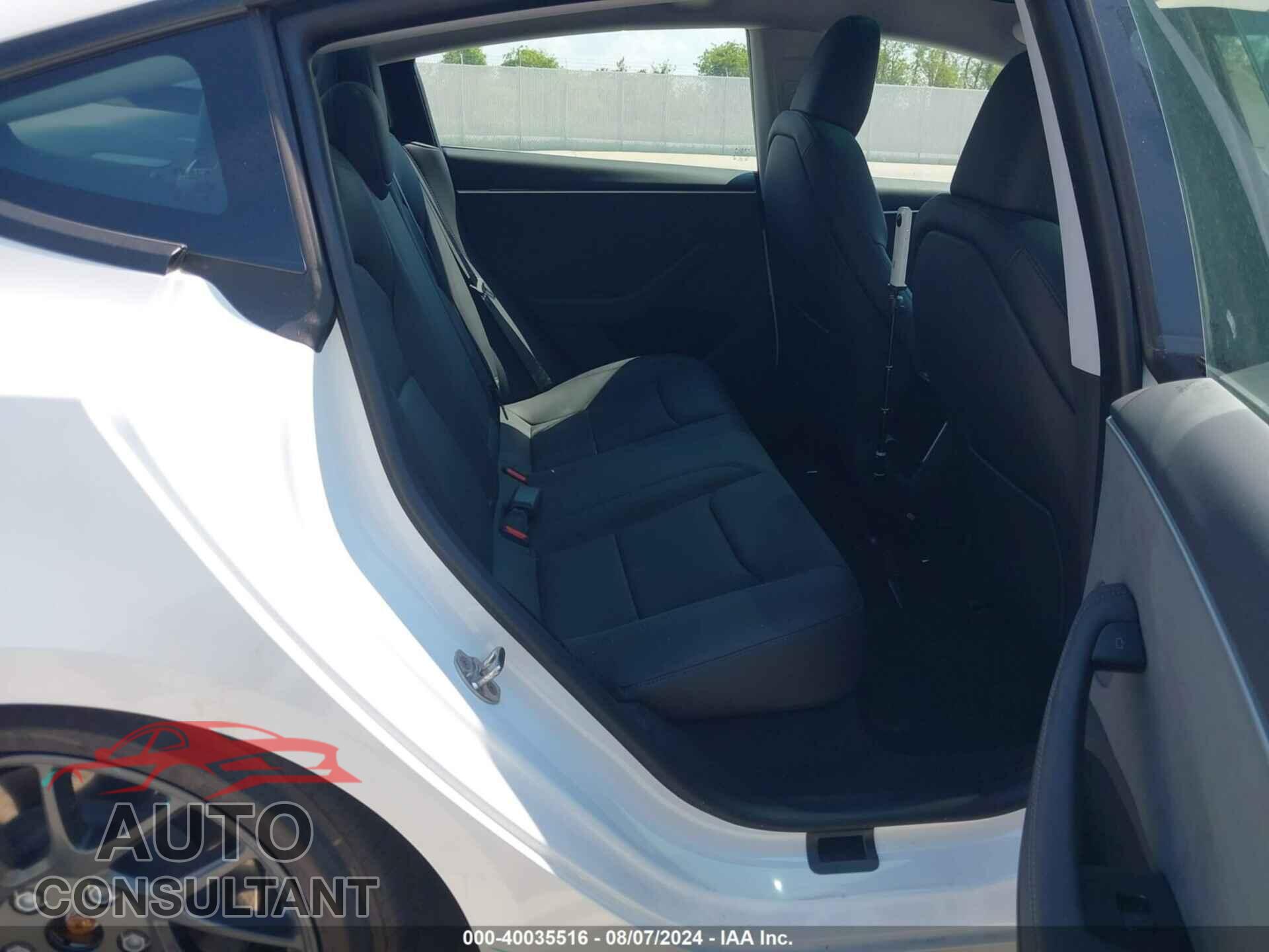 TESLA MODEL 3 2024 - 5YJ3E1EB0RF717351