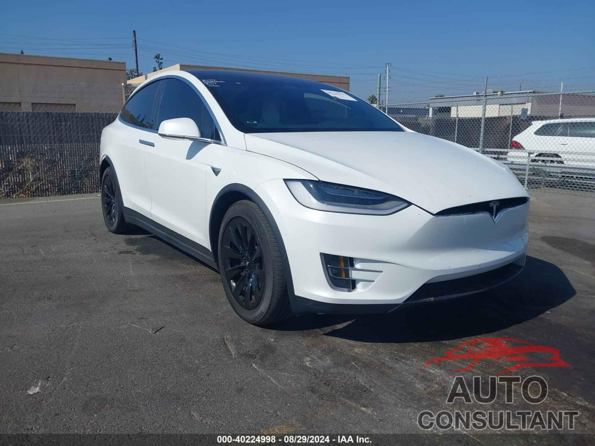 TESLA MODEL X 2017 - 5YJXCBE21HF067019