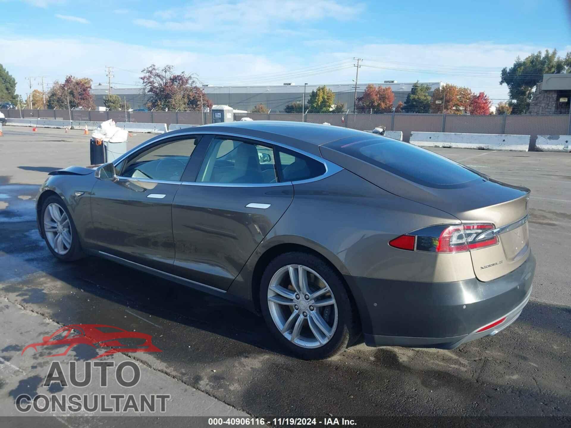 TESLA MODEL S 2015 - 5YJSA1E28FF119110