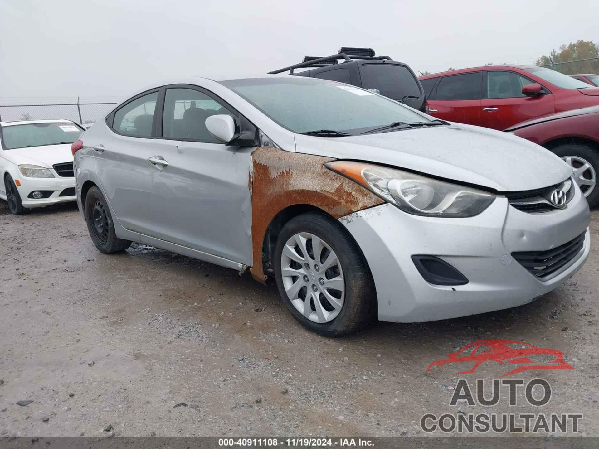 HYUNDAI ELANTRA 2013 - 5NPDH4AE2DH180585