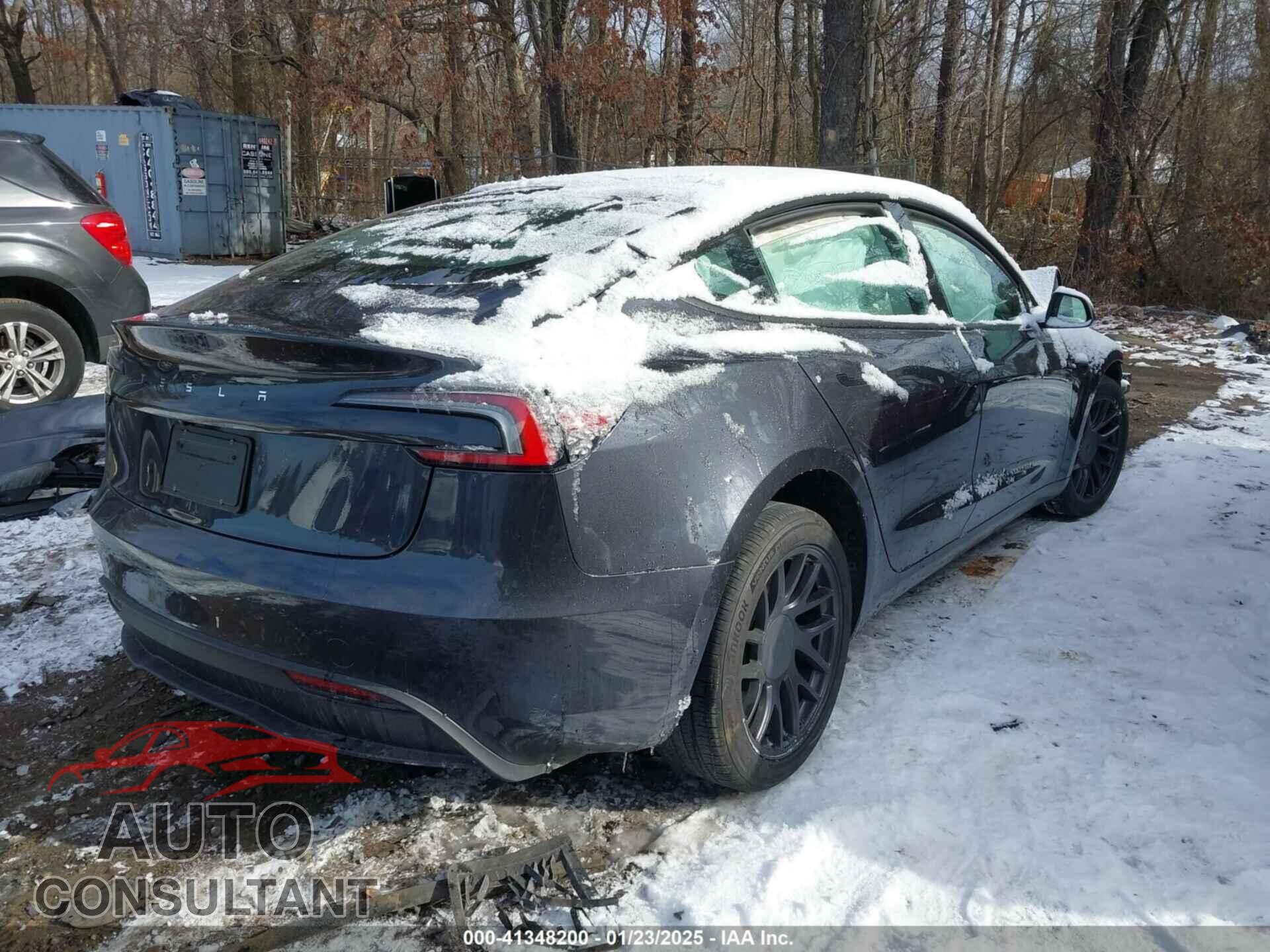 TESLA MODEL 3 2024 - 5YJ3E1EA7RF735871