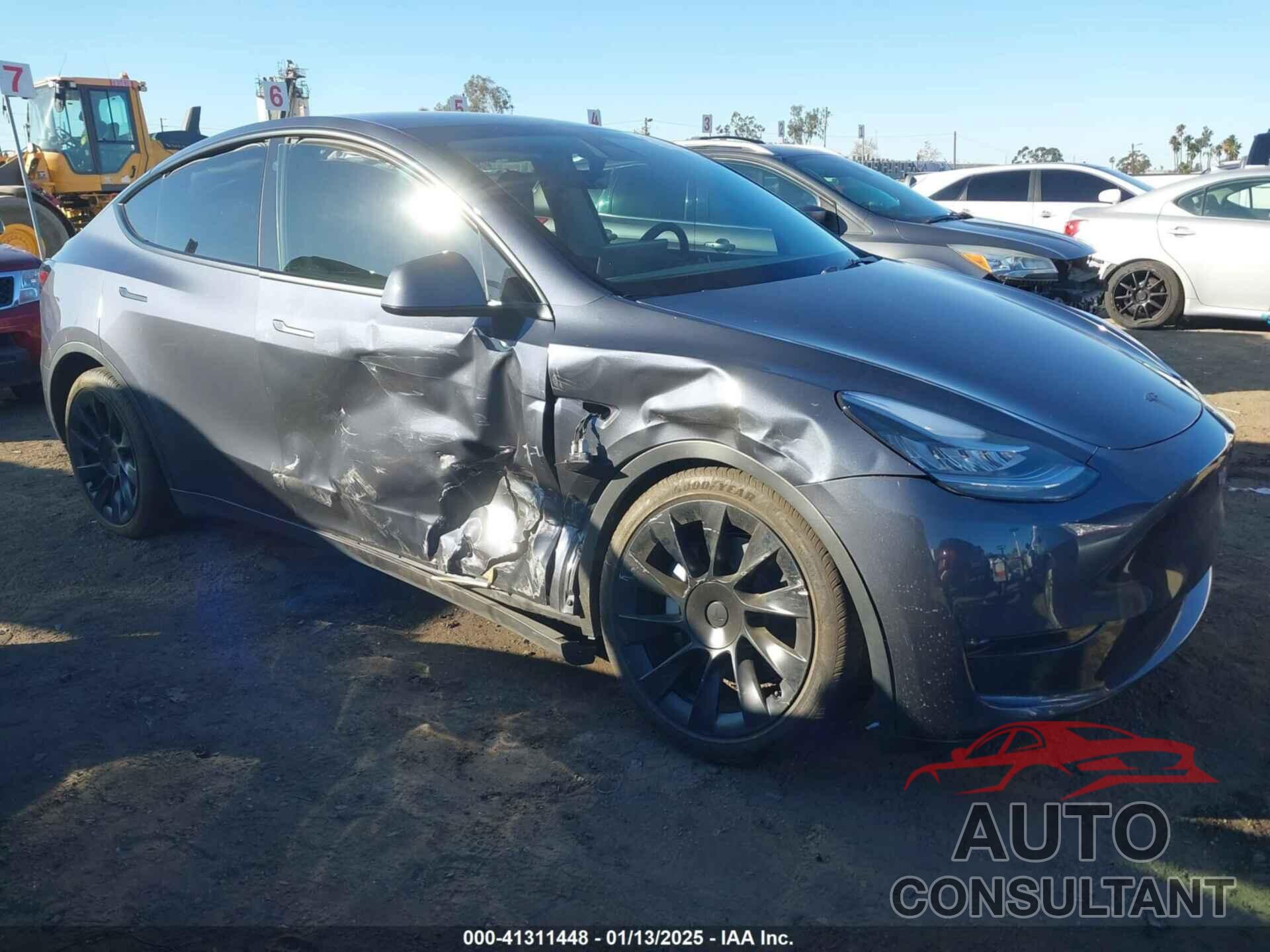 TESLA MODEL Y 2023 - 7SAYGDEE9PA026828