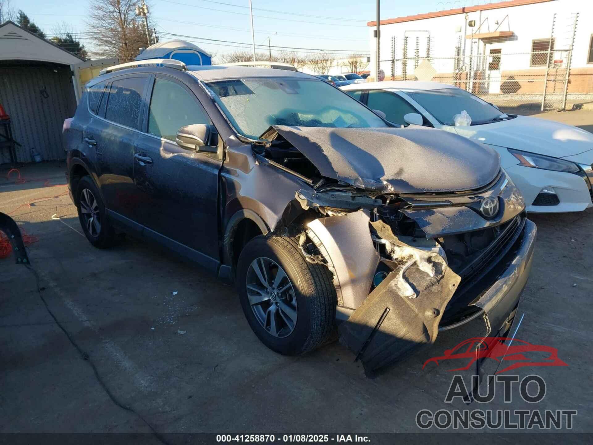 TOYOTA RAV4 2017 - JTMWFREV6HJ105147