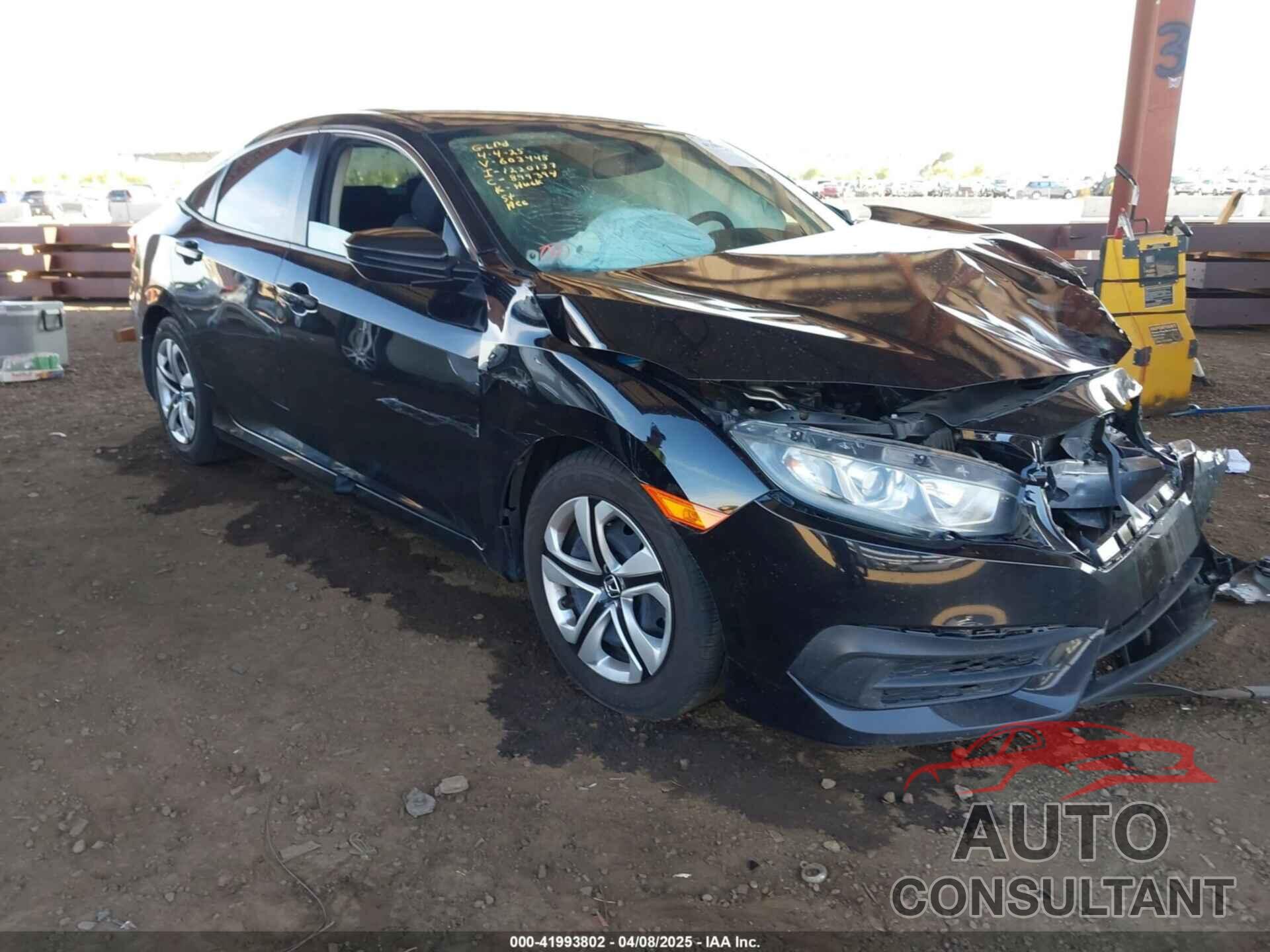 HONDA CIVIC 2018 - 2HGFC2F52JH603448
