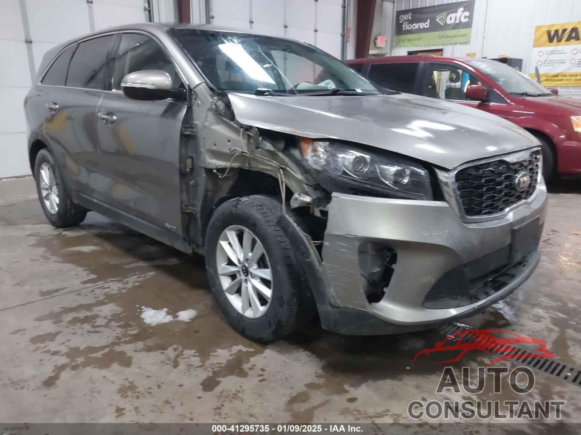 KIA SORENTO 2019 - 5XYPGDA37KG509638