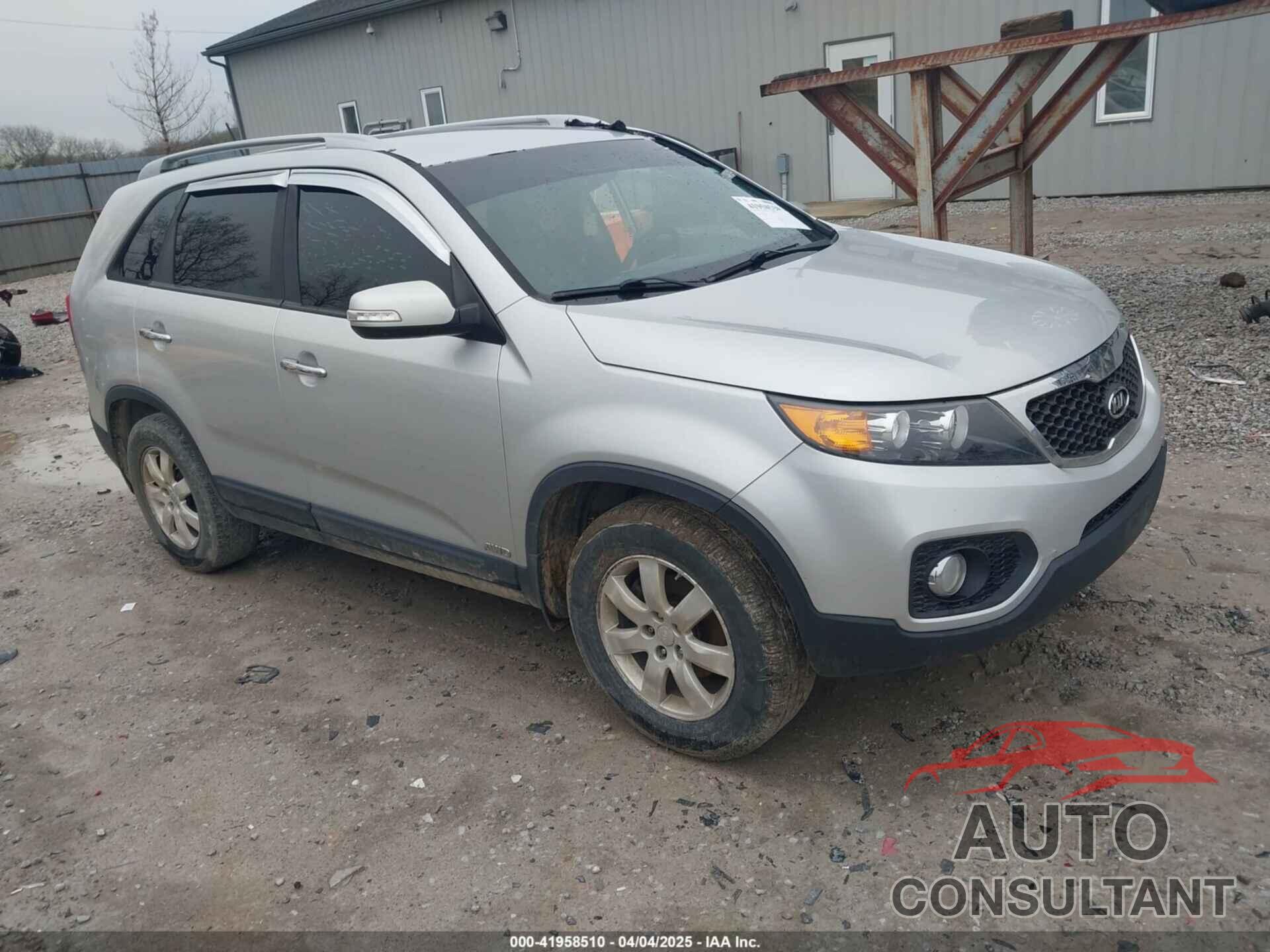 KIA SORENTO 2011 - 5XYKTDA13BG181459