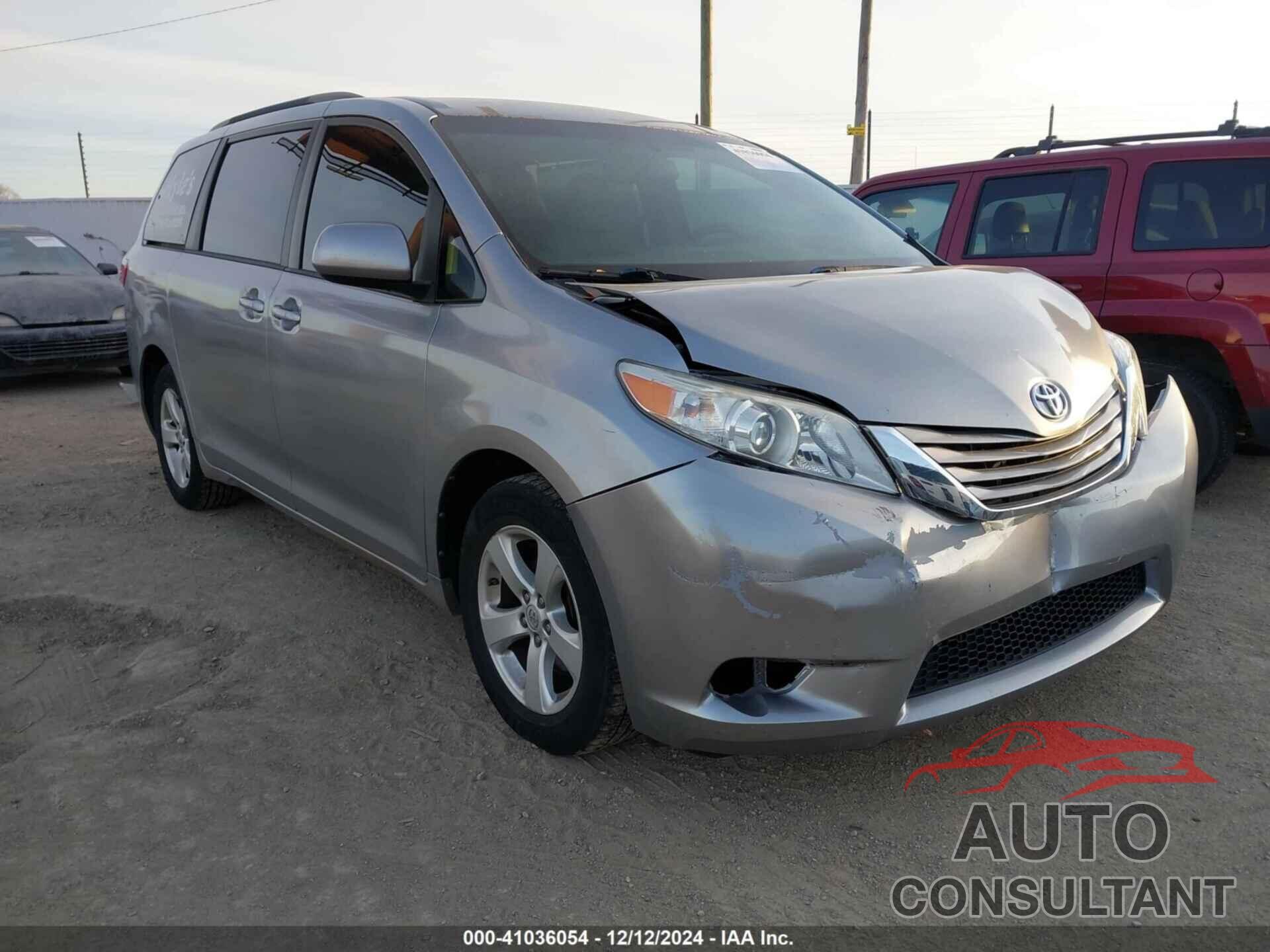 TOYOTA SIENNA 2017 - 5TDKZ3DC0HS790977