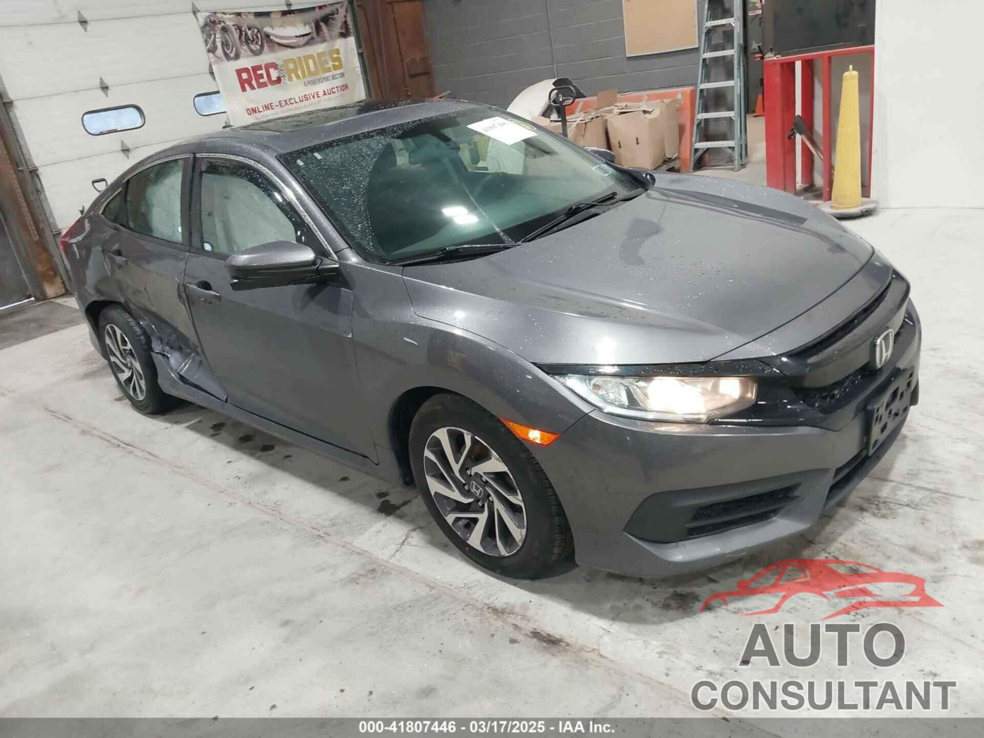 HONDA CIVIC 2018 - 2HGFC2F71JH569486