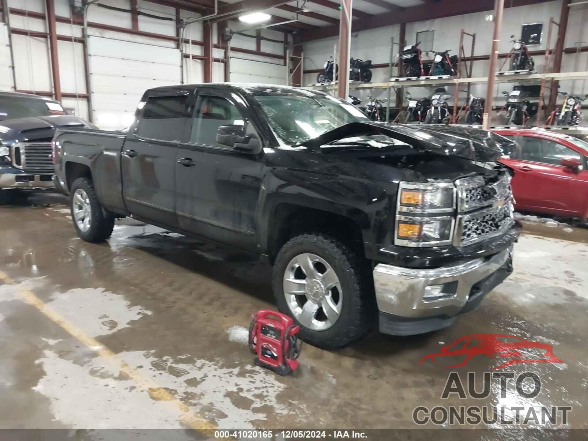 CHEVROLET SILVERADO 1500 2015 - 3GCUKREC5FG297869