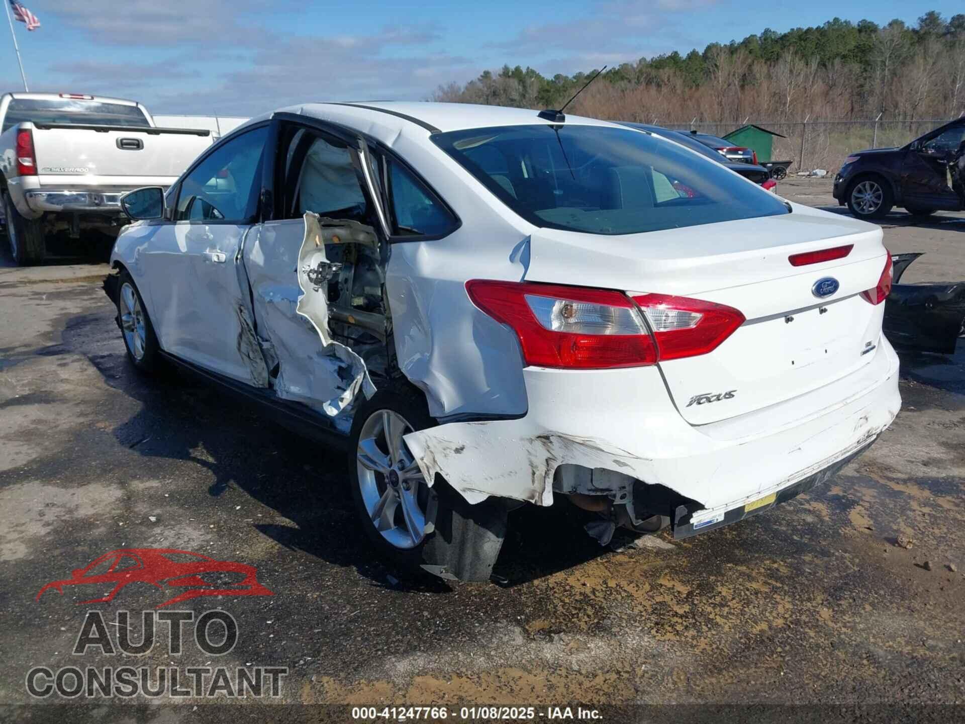 FORD FOCUS 2014 - 1FADP3F21EL317448