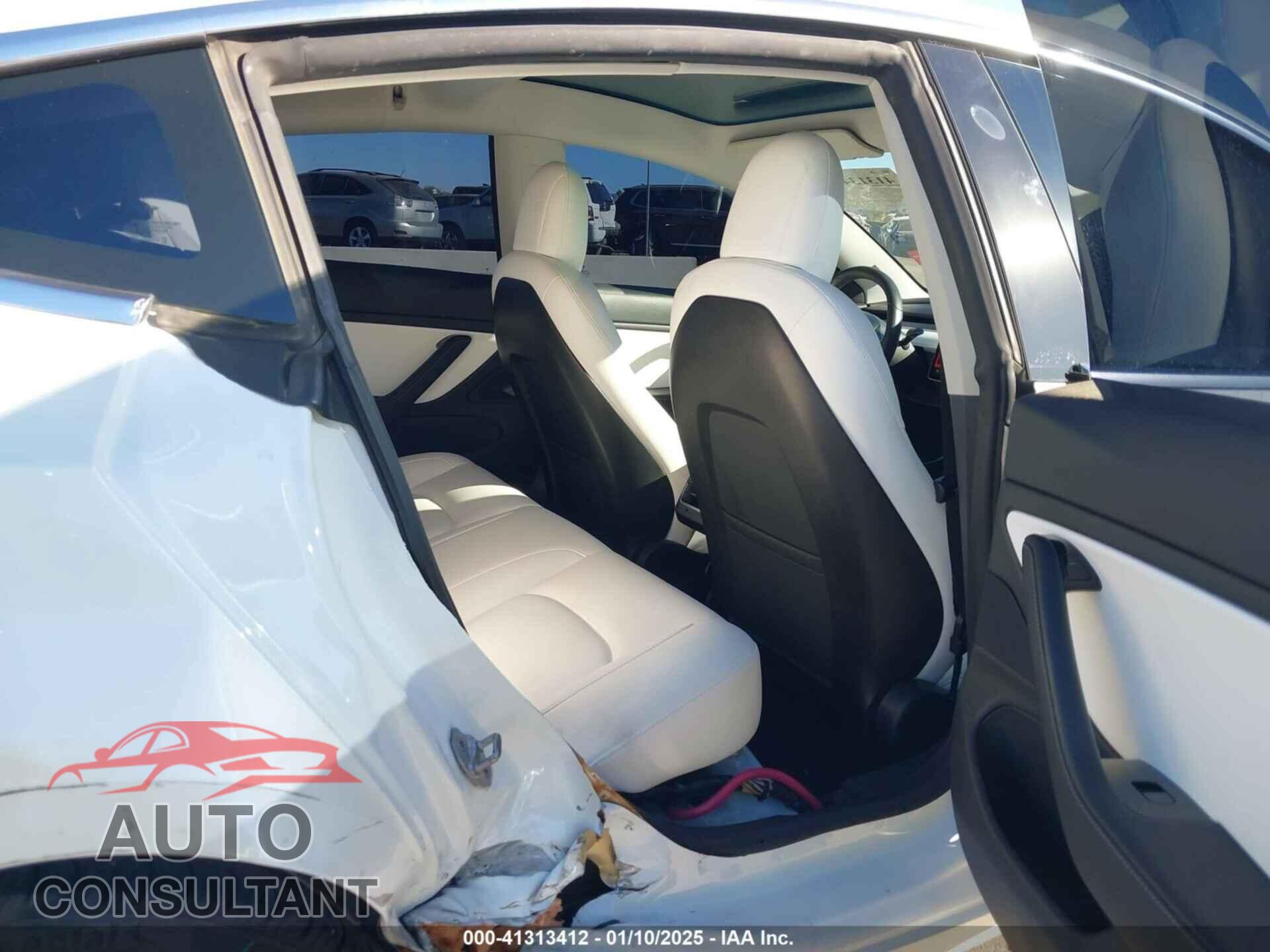 TESLA MODEL 3 2020 - 5YJ3E1EBXLF713024