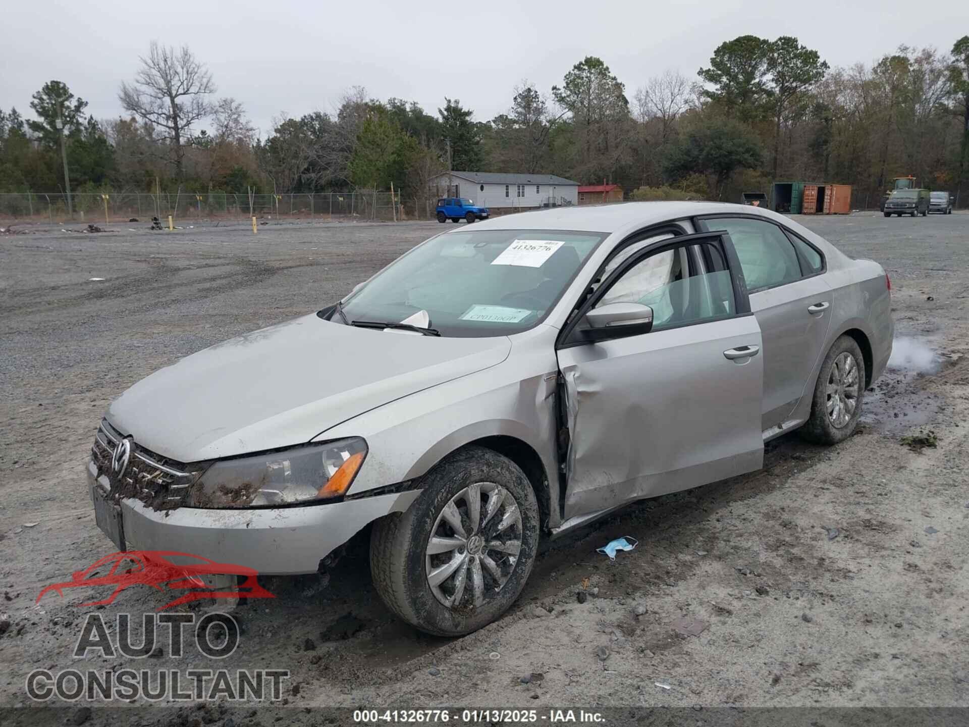 VOLKSWAGEN PASSAT 2014 - 1VWAT7A32EC080658
