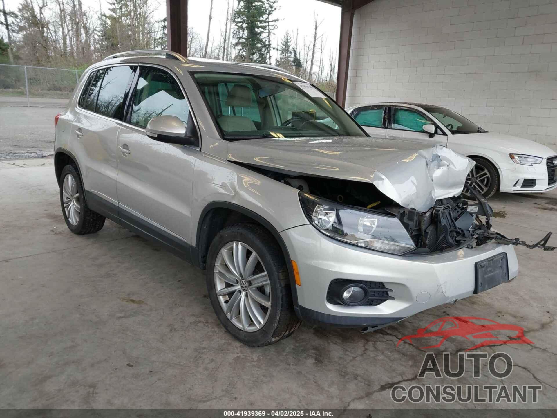 VOLKSWAGEN TIGUAN 2014 - WVGBV3AXXEW569610