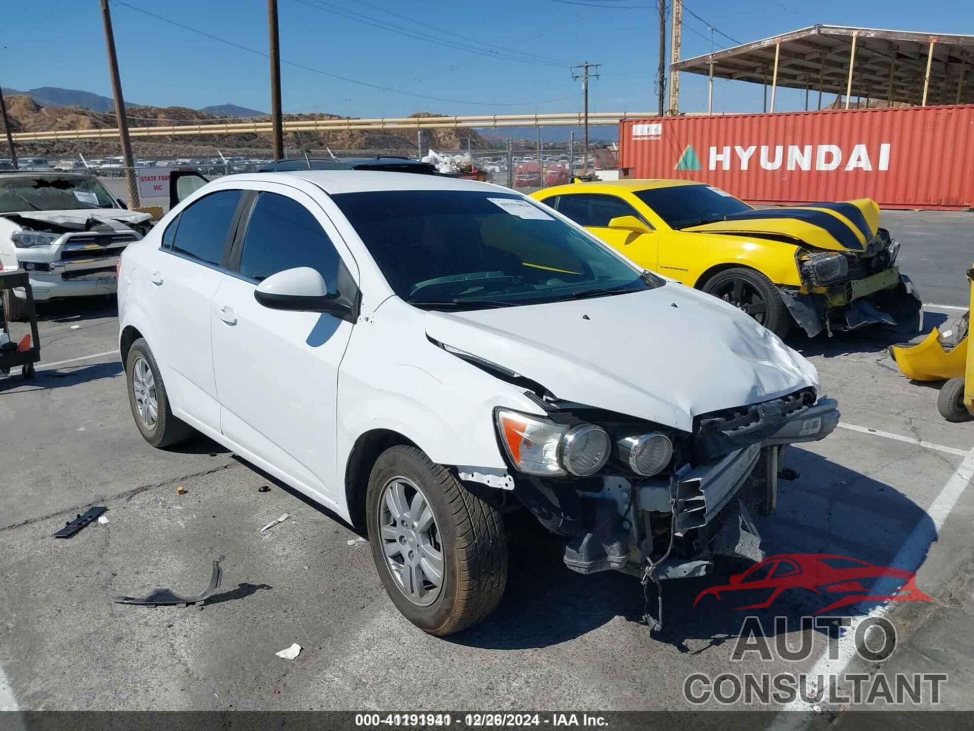 CHEVROLET SONIC 2014 - 1G1JC5SH3E4173645