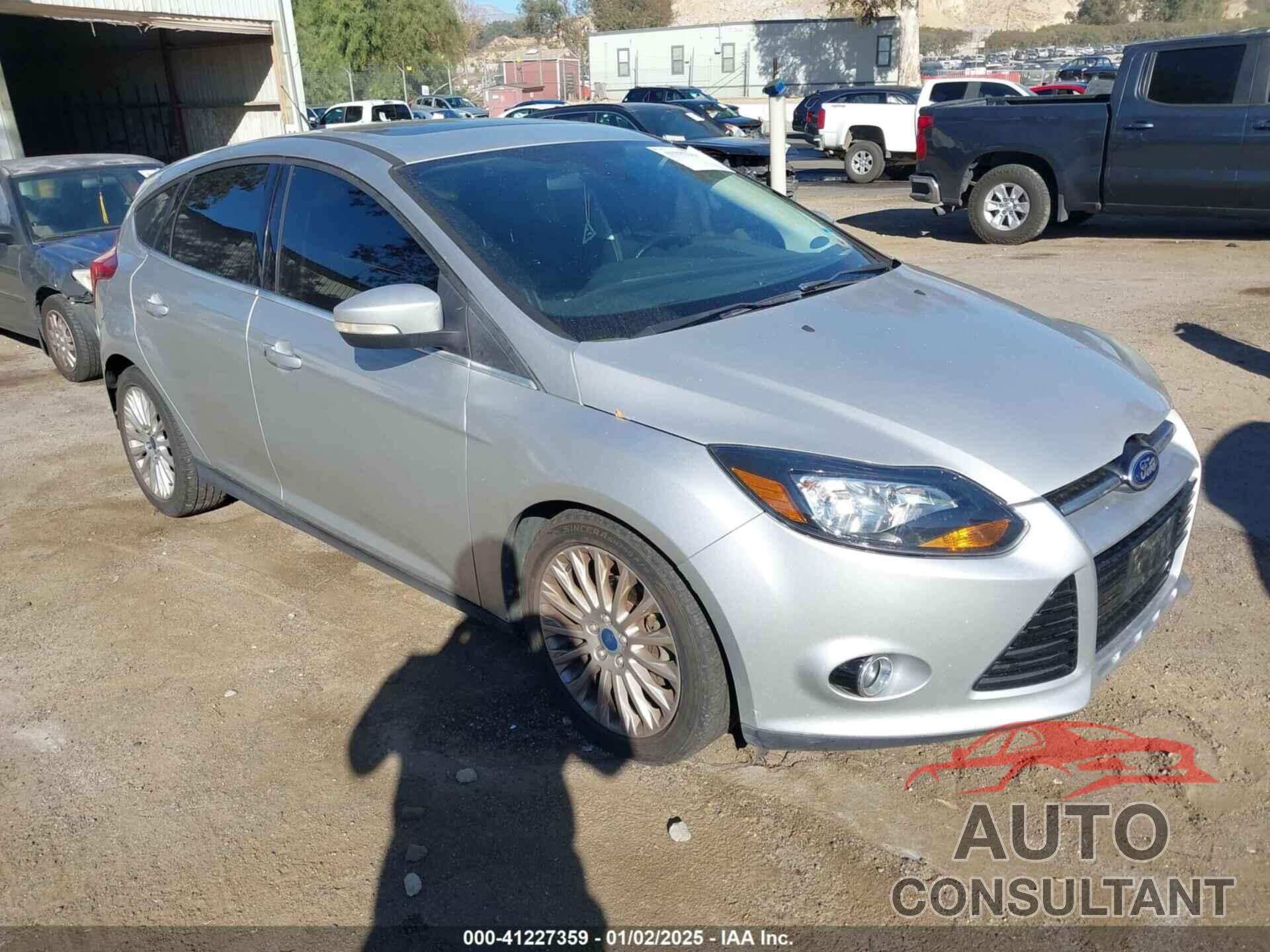 FORD FOCUS 2012 - 1FAHP3N28CL435853