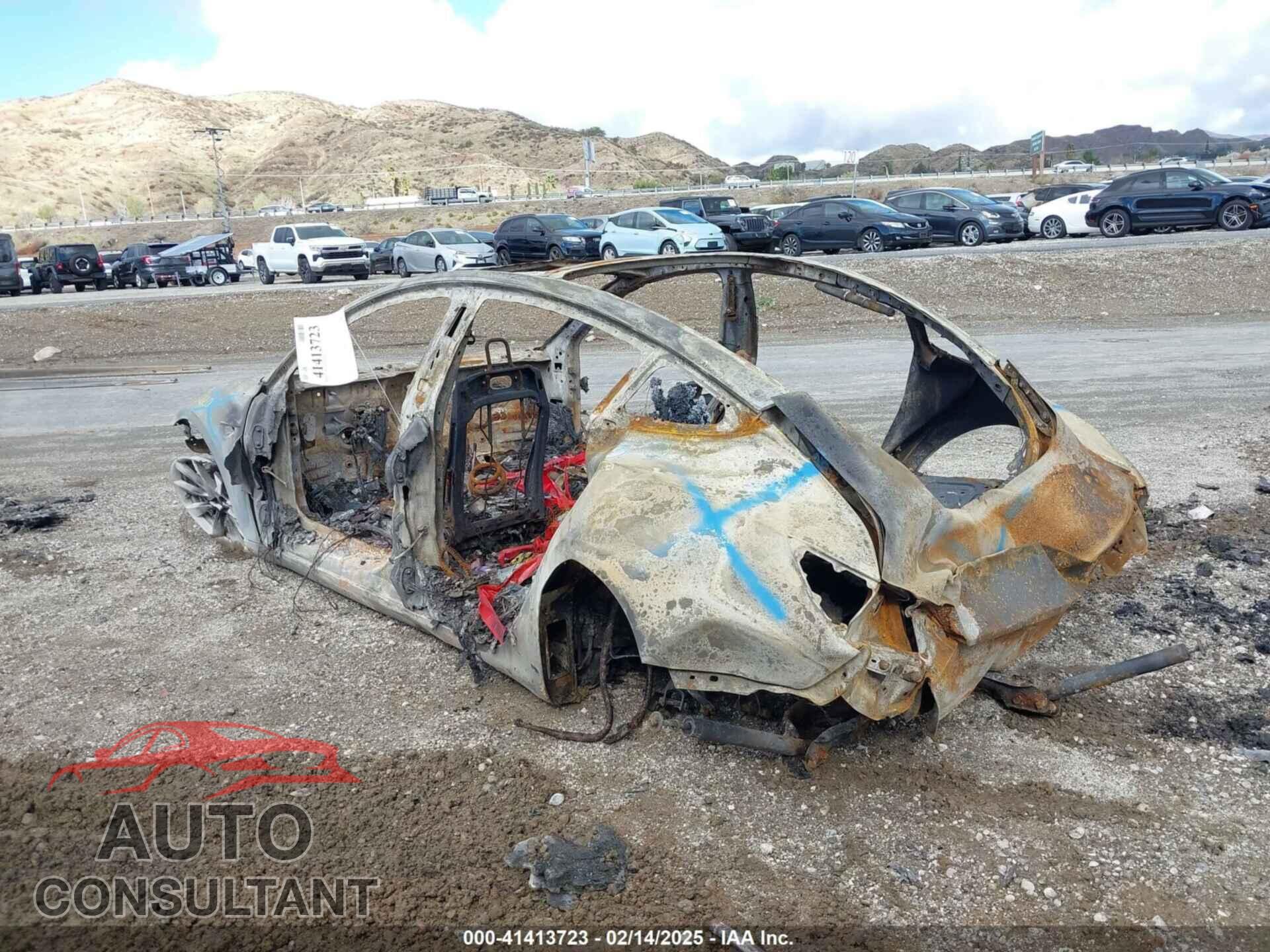 TESLA MODEL 3 2018 - 5YJ3E1EB5JF100466