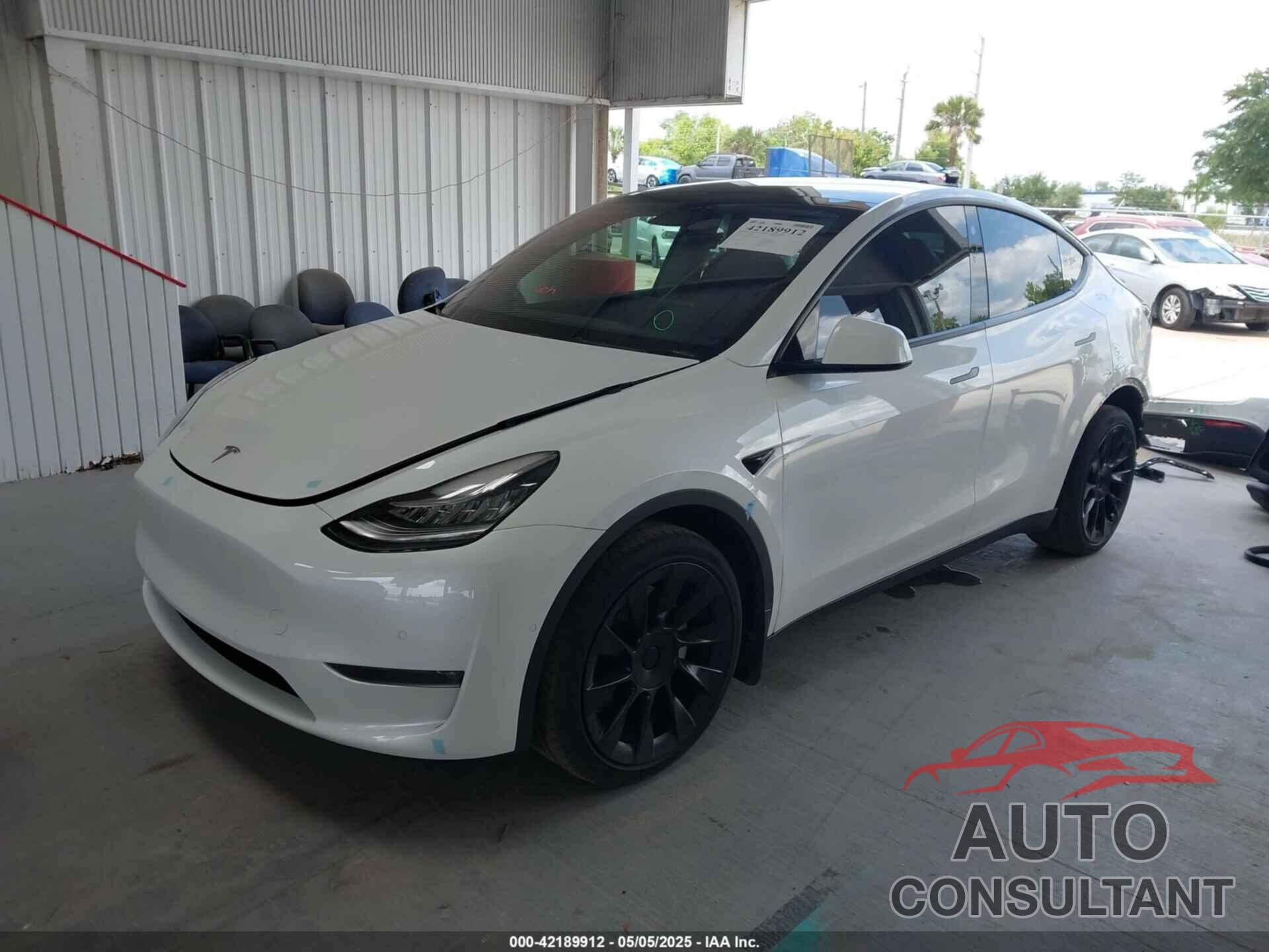 TESLA MODEL Y 2022 - 7SAYGDEE7NF460942