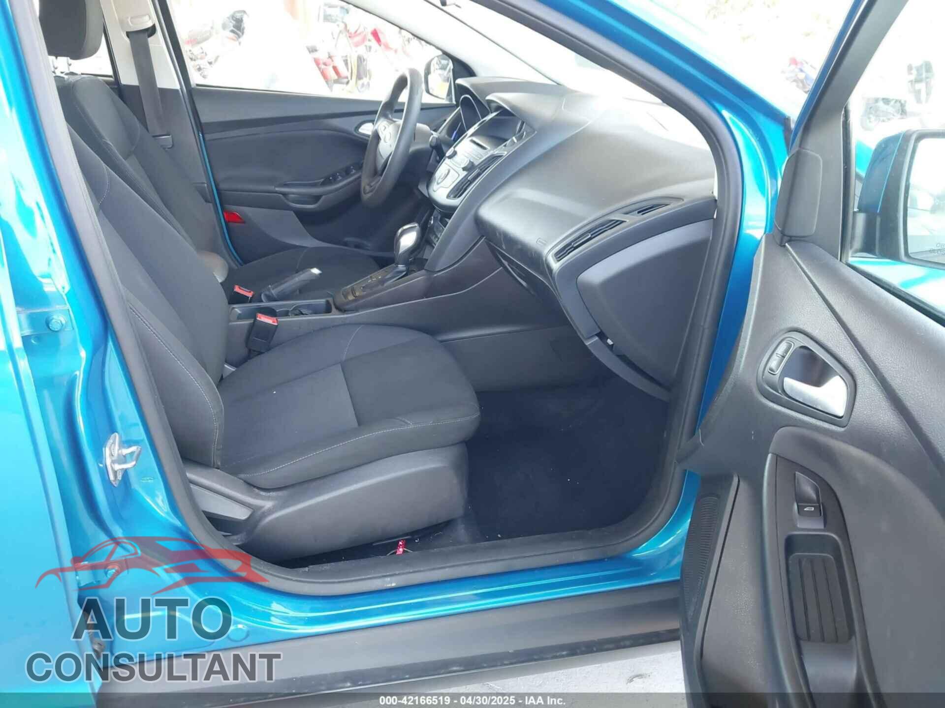 FORD FOCUS 2016 - 1FADP3FE3GL226145