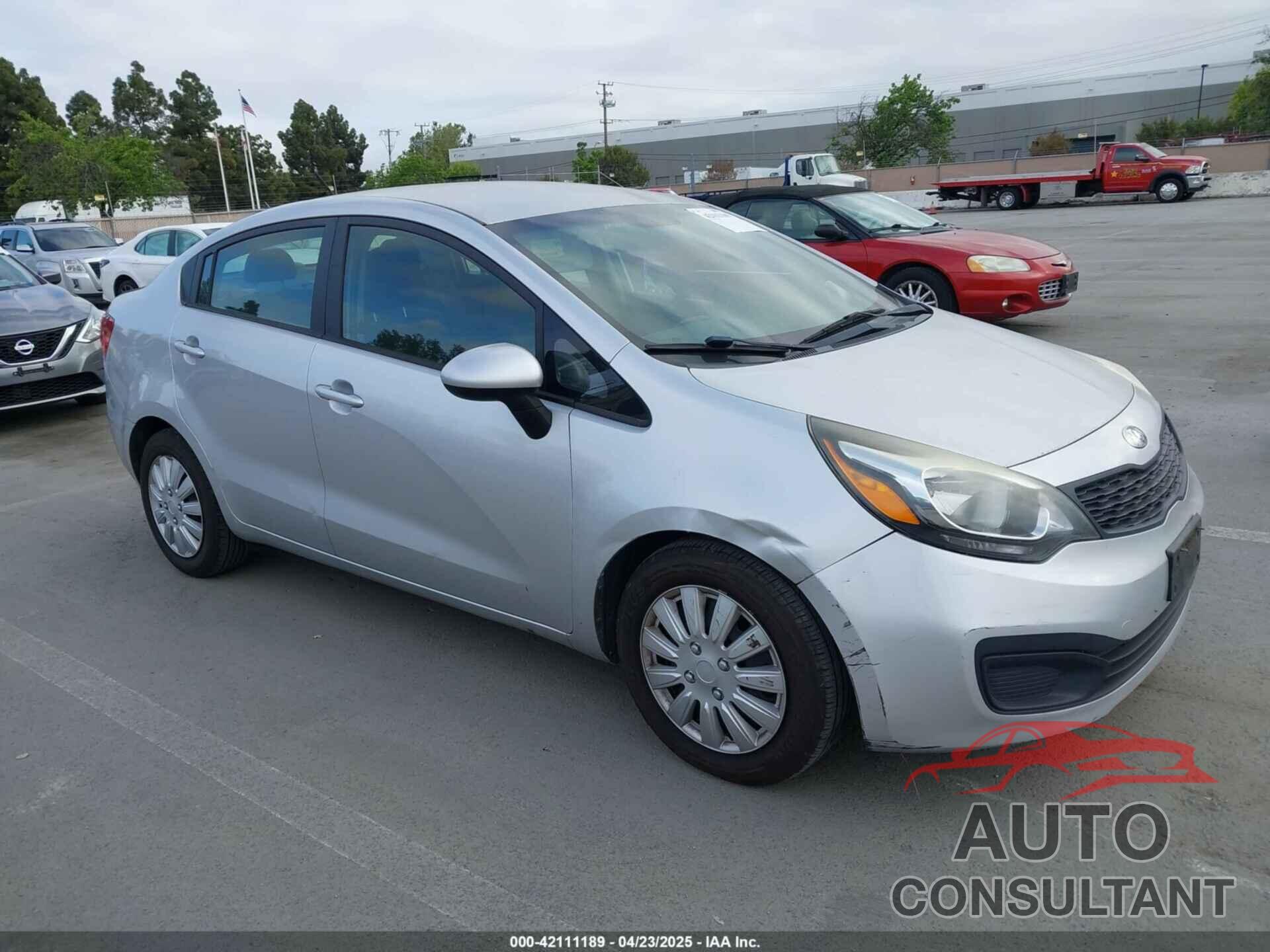 KIA RIO 2014 - KNADM4A3XE6363851
