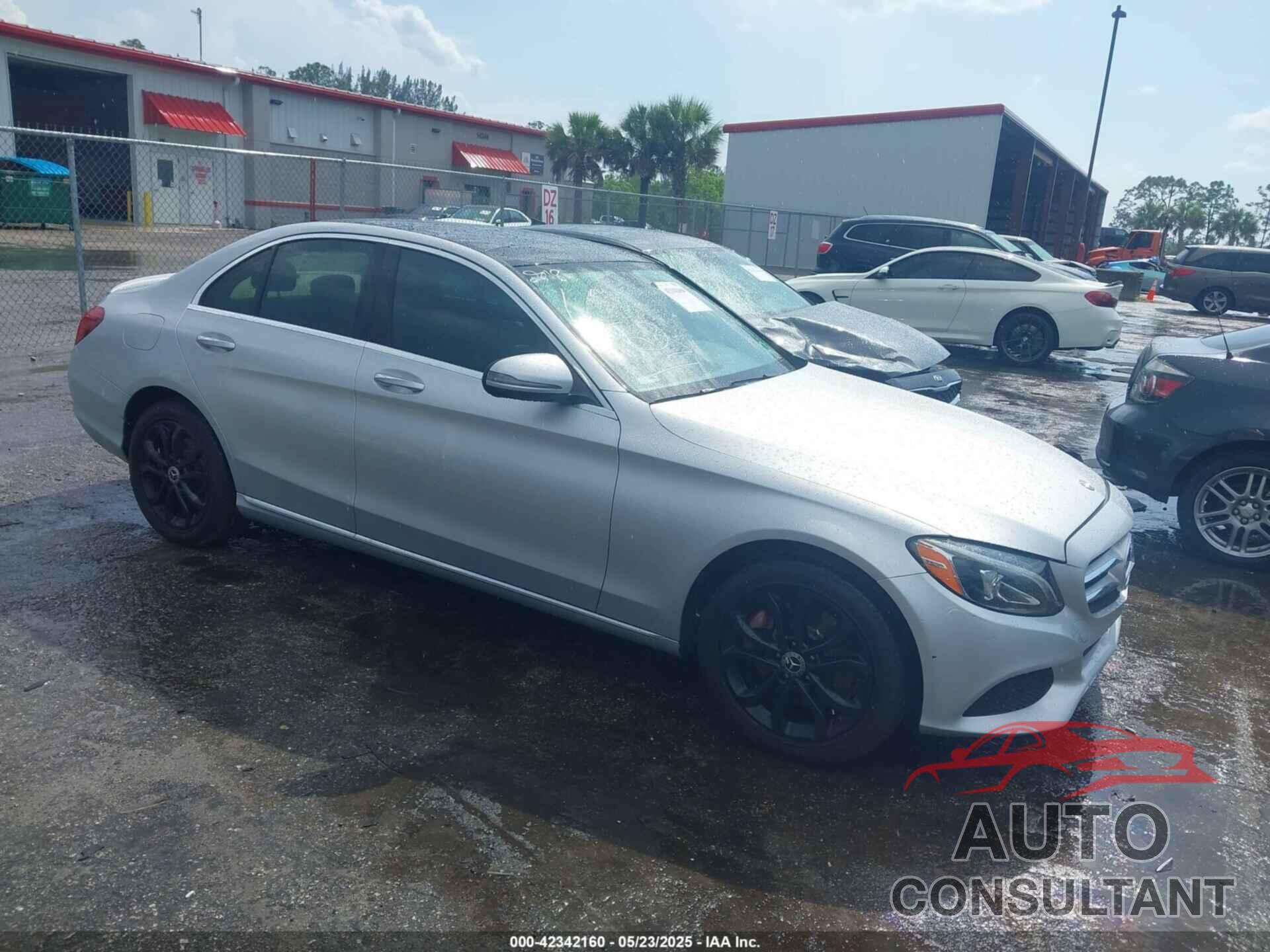 MERCEDES-BENZ C 300 2018 - WDDWF4KBXJR318385