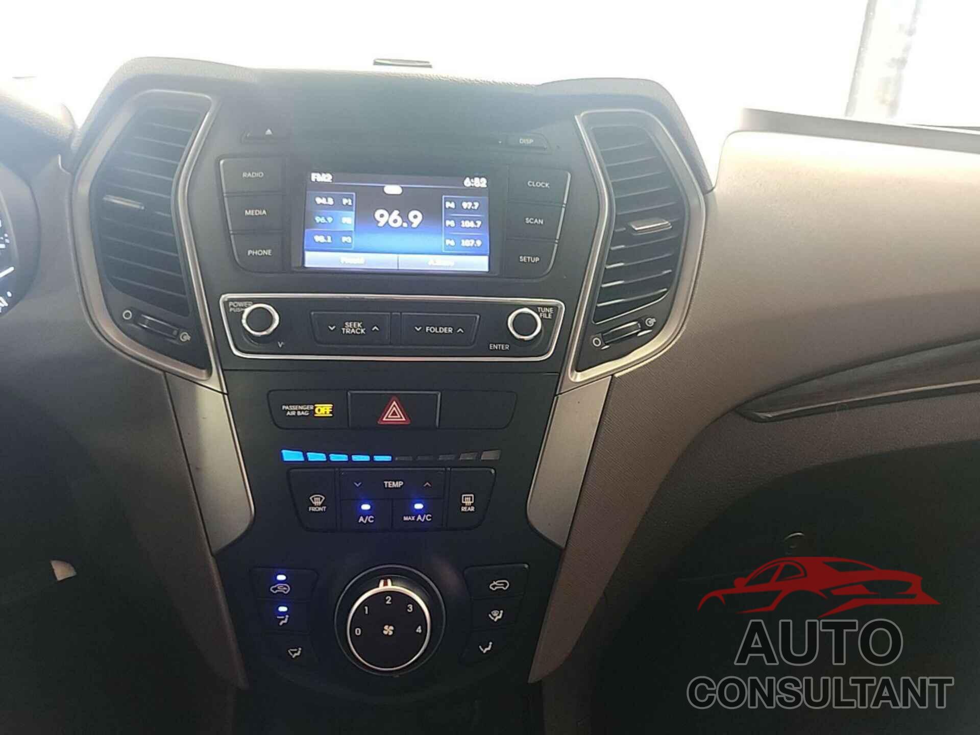 HYUNDAI SANTA FE SPORT 2018 - 5XYZTDLB7JG569524