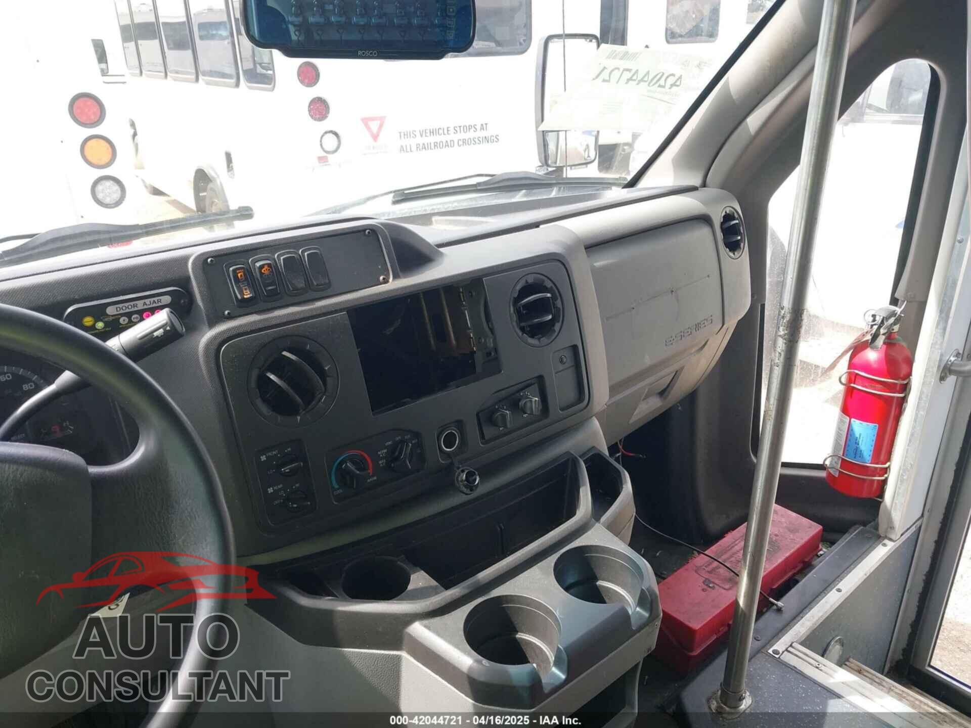 FORD E-450 CUTAWAY 2019 - 1FDFE4FS9KDC32041
