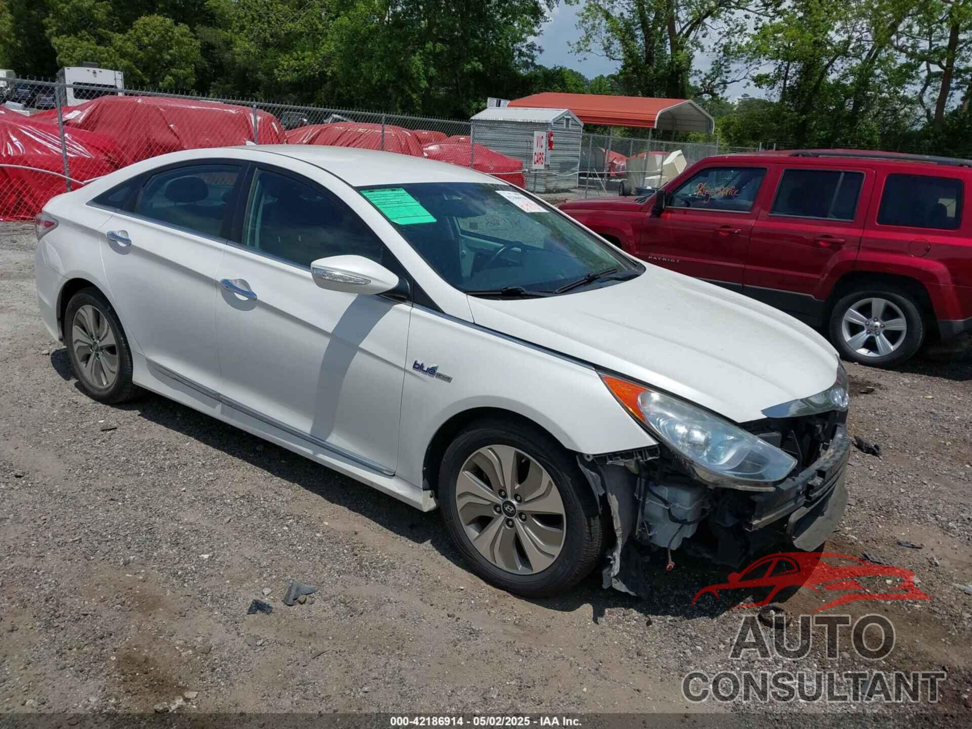 HYUNDAI SONATA HYBRID 2013 - KMHEC4A48DA098356