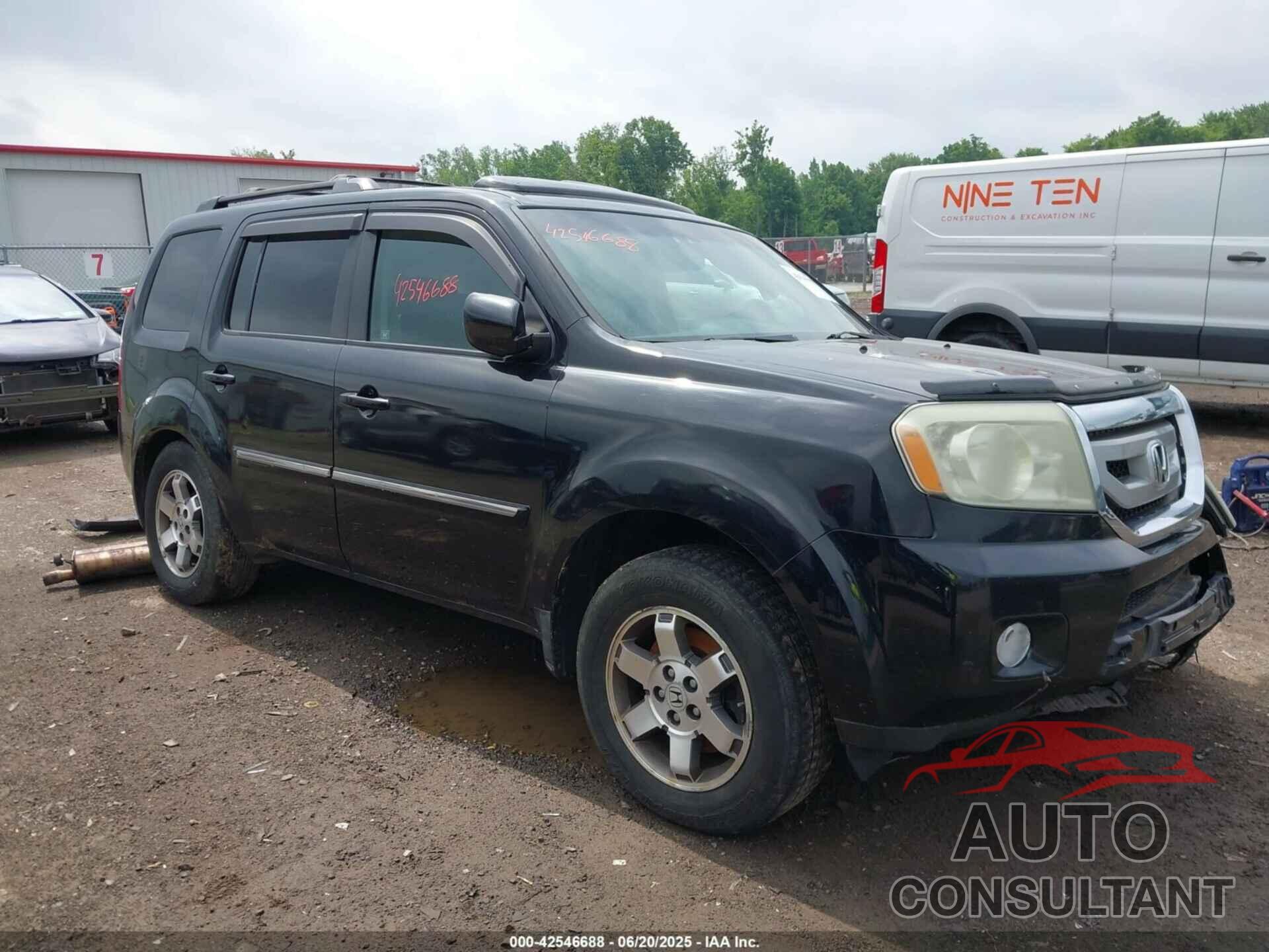 HONDA PILOT 2010 - 5FNYF4H84AB005711