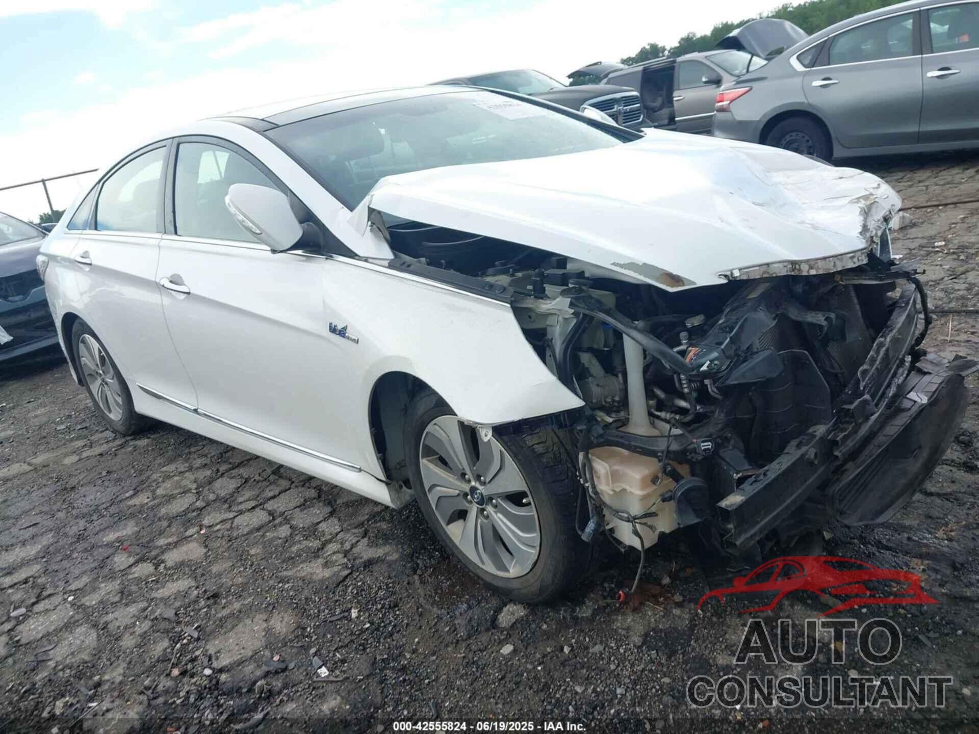 HYUNDAI SONATA HYBRID 2015 - KMHEC4A48FA135411
